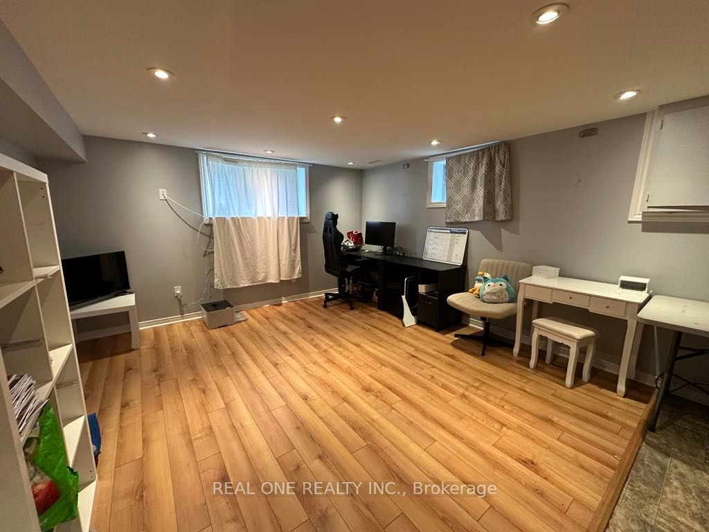 45 River Road - Bsmt, Mississauga, ON L5M 1R6 photo 4