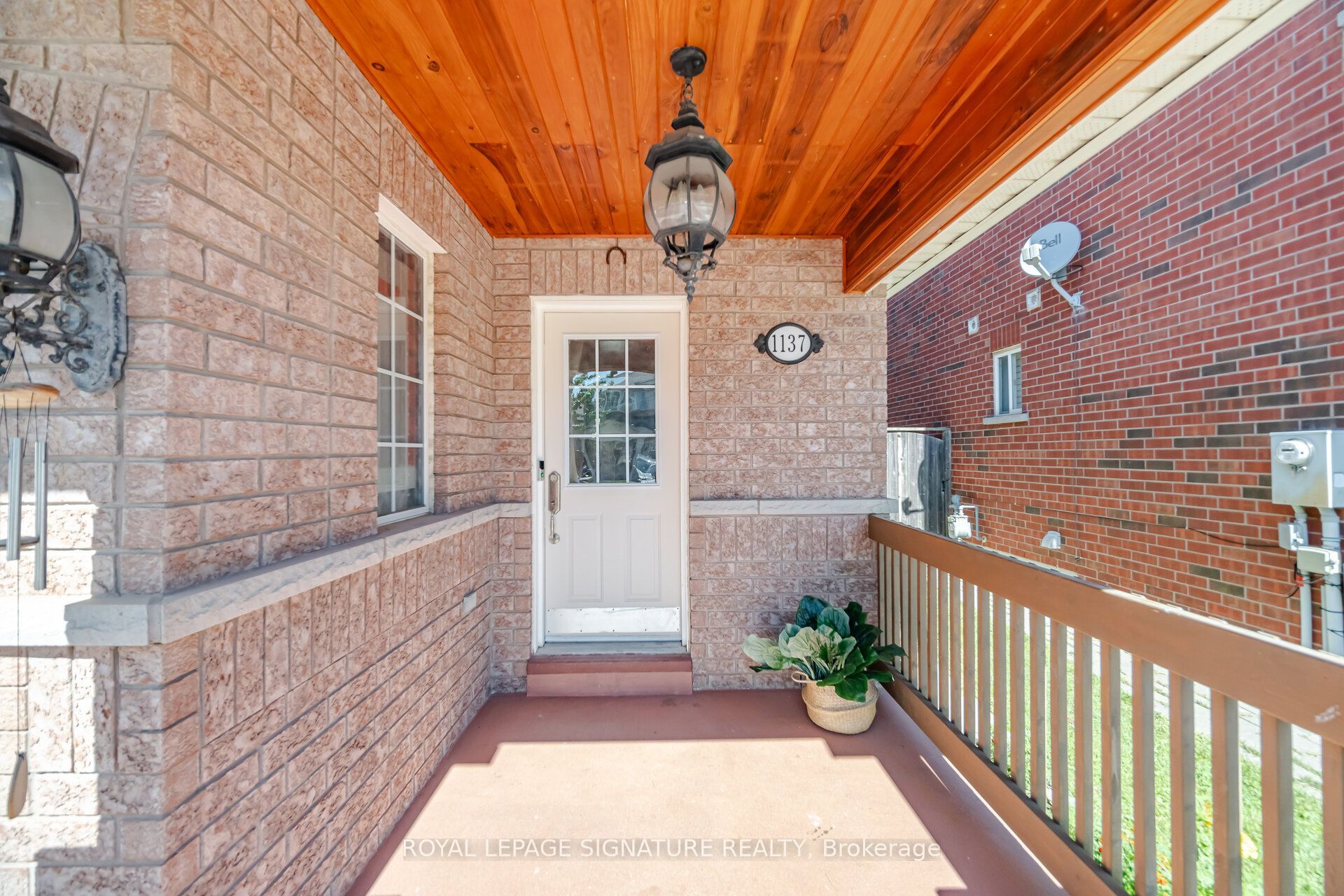 1137 Houston Drive, Milton, ON L9T 6G5 photo 3