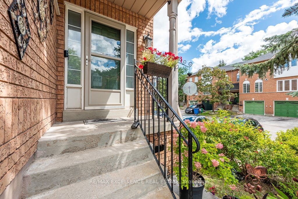 65 Brickyard Way 82, Brampton, ON L6V 4M2 photo 4