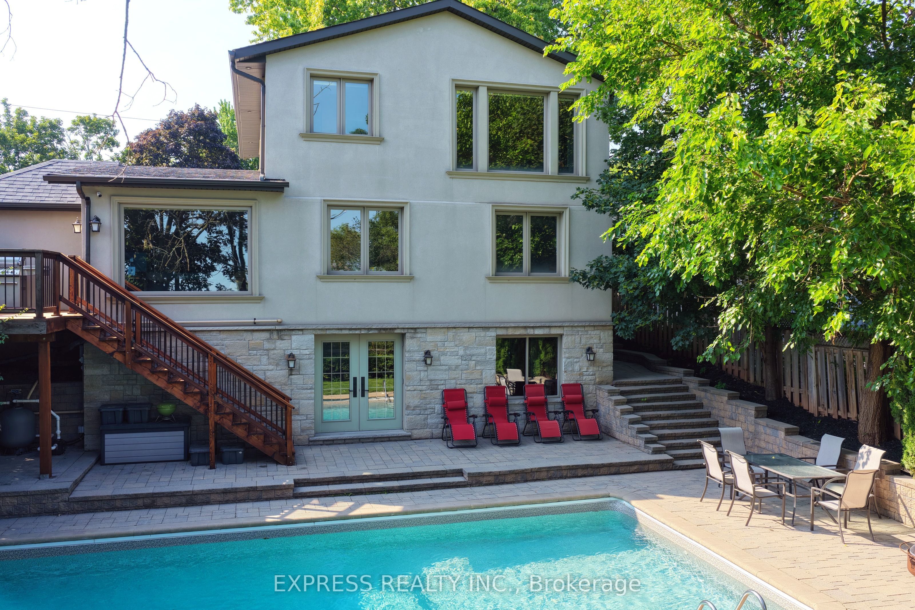 506 Falgarwood Drive, Oakville, ON L6H 1N3 photo 4
