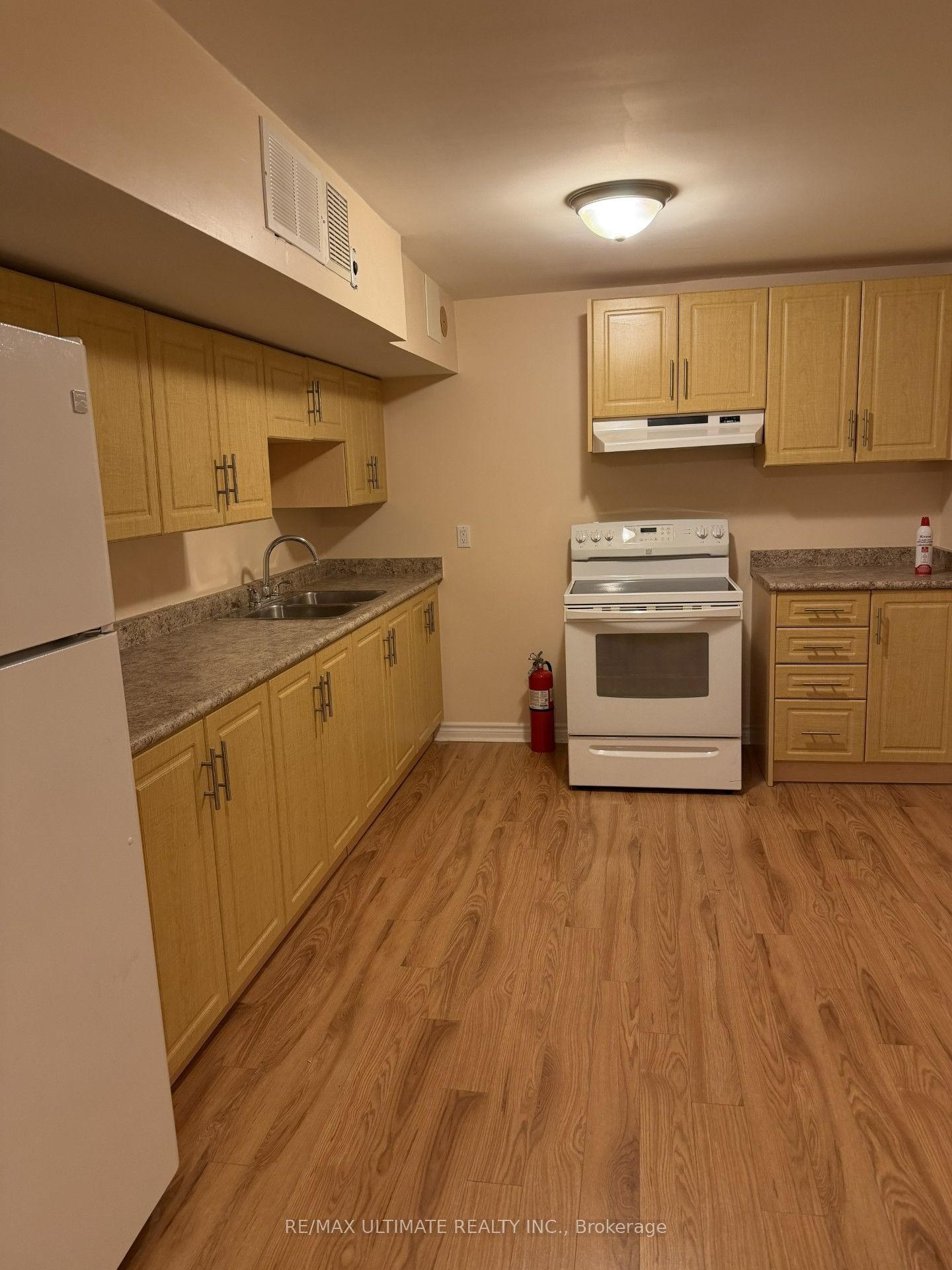 58 Braidwood Lake Road Basement, Brampton, ON L6Z 1X6 photo 4