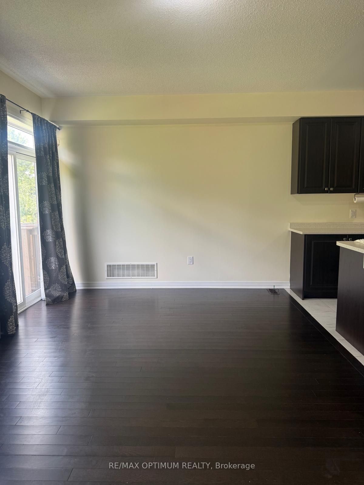 24 Brixham Lane, Brampton, ON L7A 5K2 photo 4