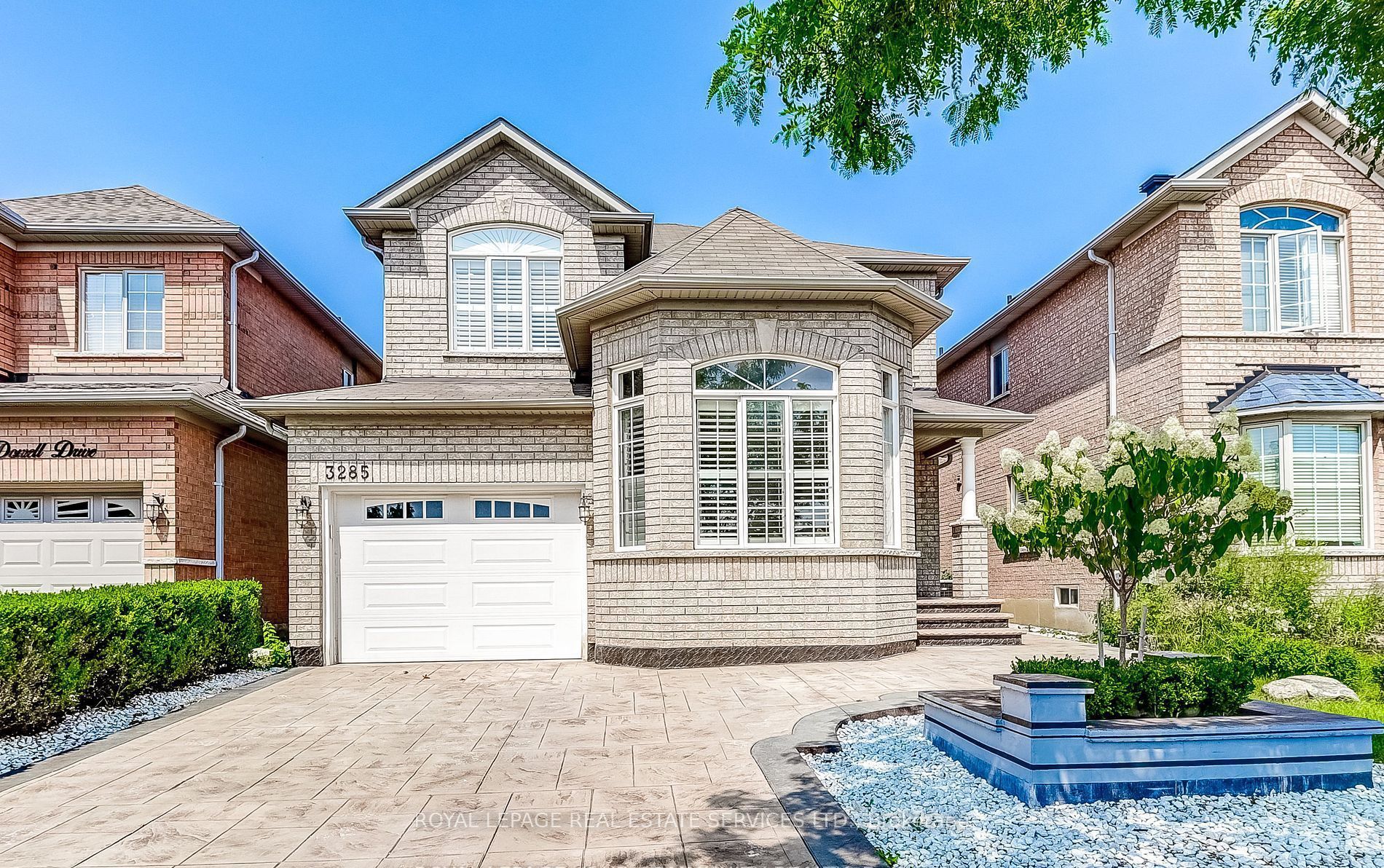 3285 McDowell Drive, Mississauga, ON L5M 6S1