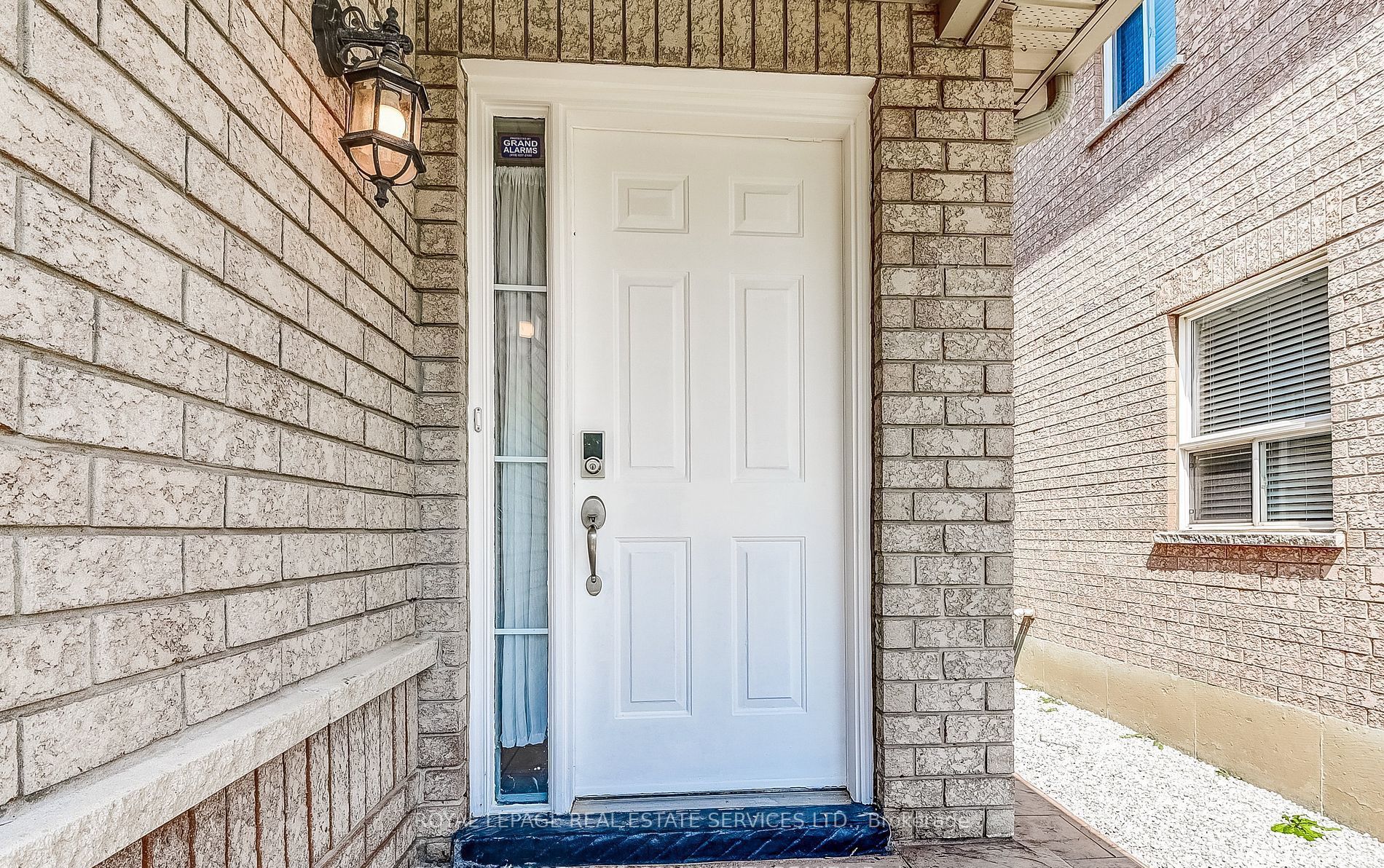 3285 McDowell Drive, Mississauga, ON L5M 6S1 photo 4