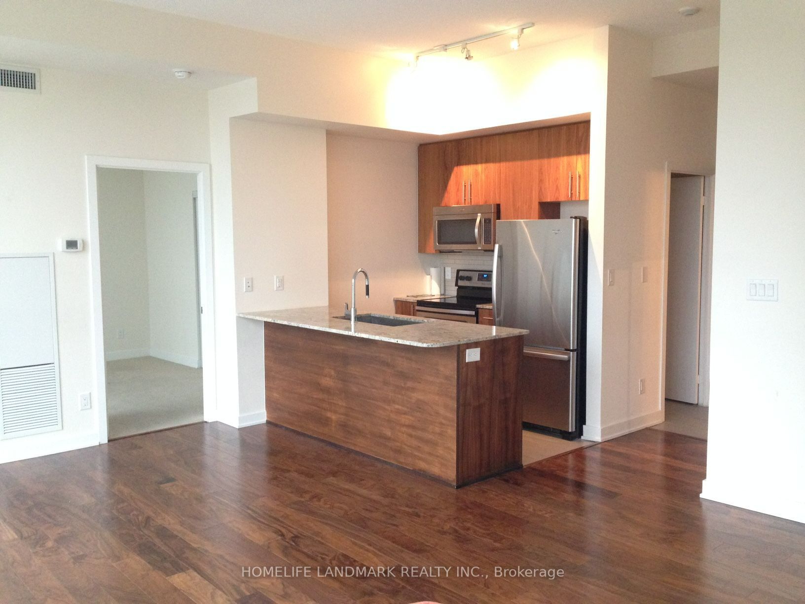 4099 Brickstone Mews 507, Mississauga, ON L5B 0G2 photo 5