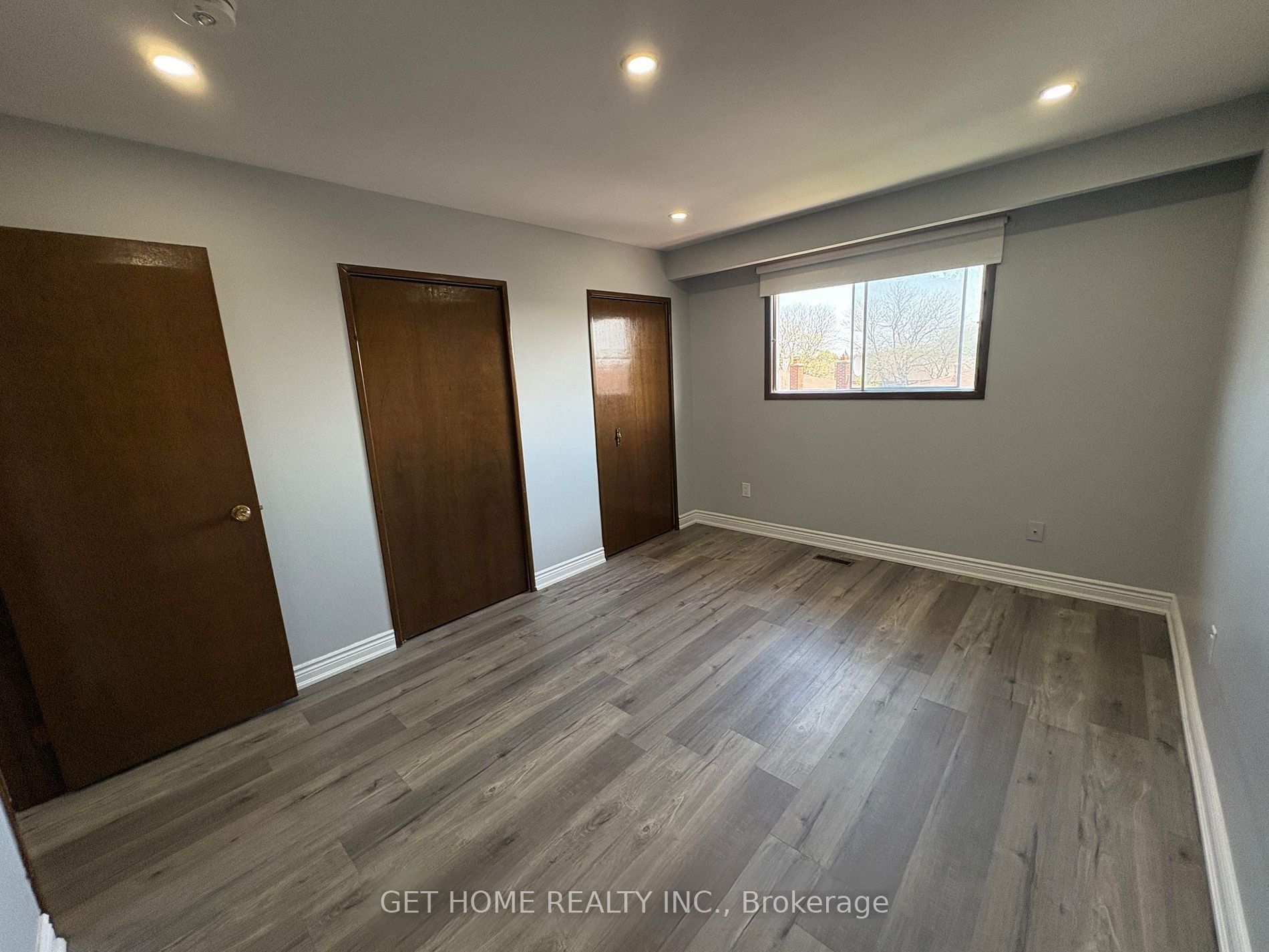55 Major Oaks Drive #Main, Brampton, ON L6V 3K1 photo 5