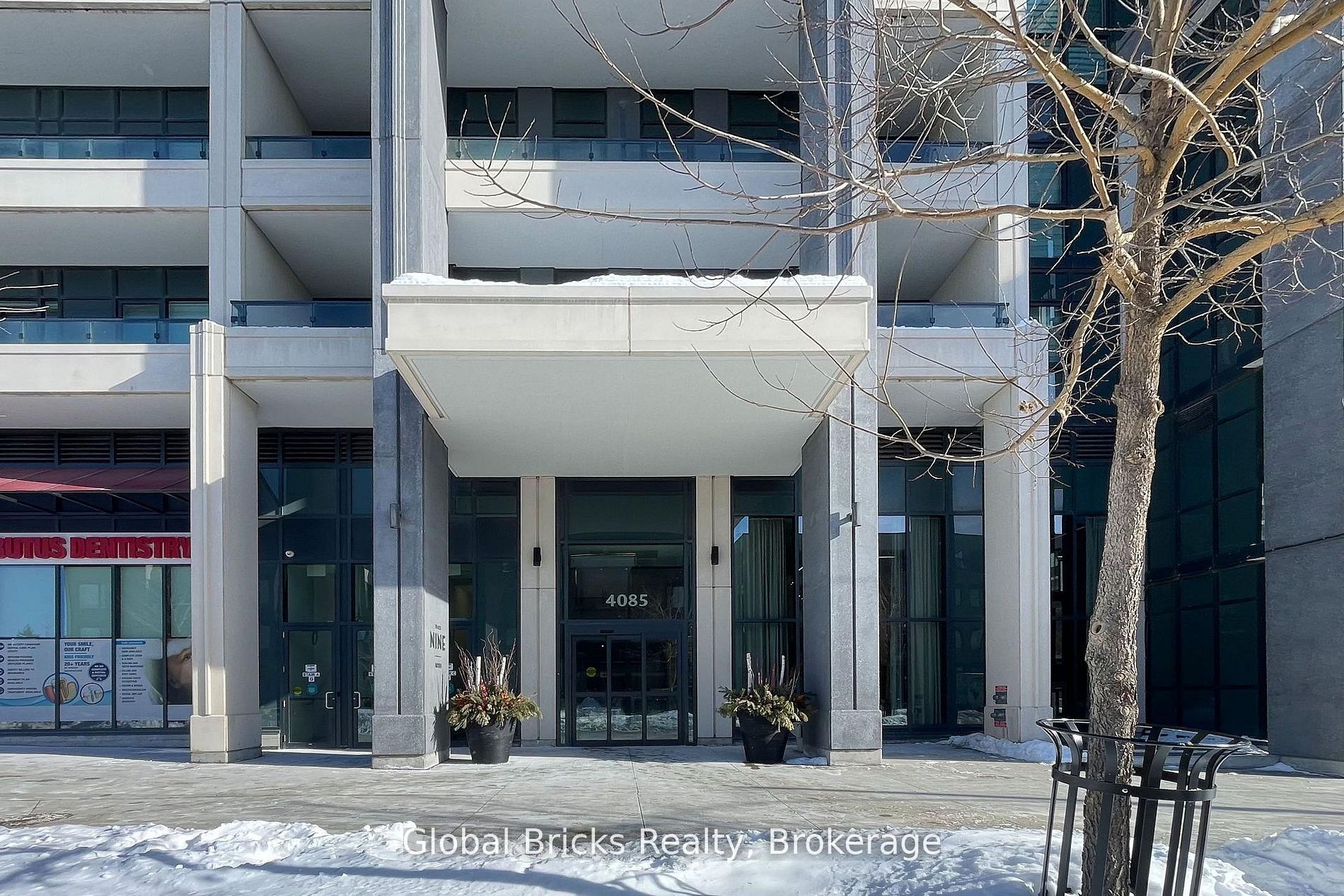 4085 Parkside Village Drive 1405, Mississauga, ON L5B 0K9 photo 2