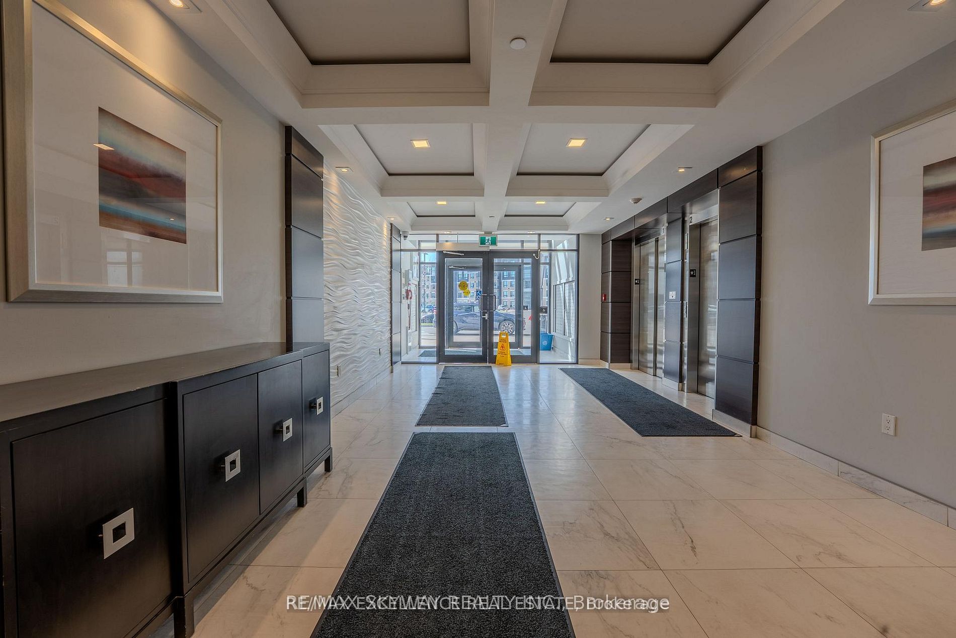 640 Sauve Street 420, Milton, ON L9T 9A7 photo 2
