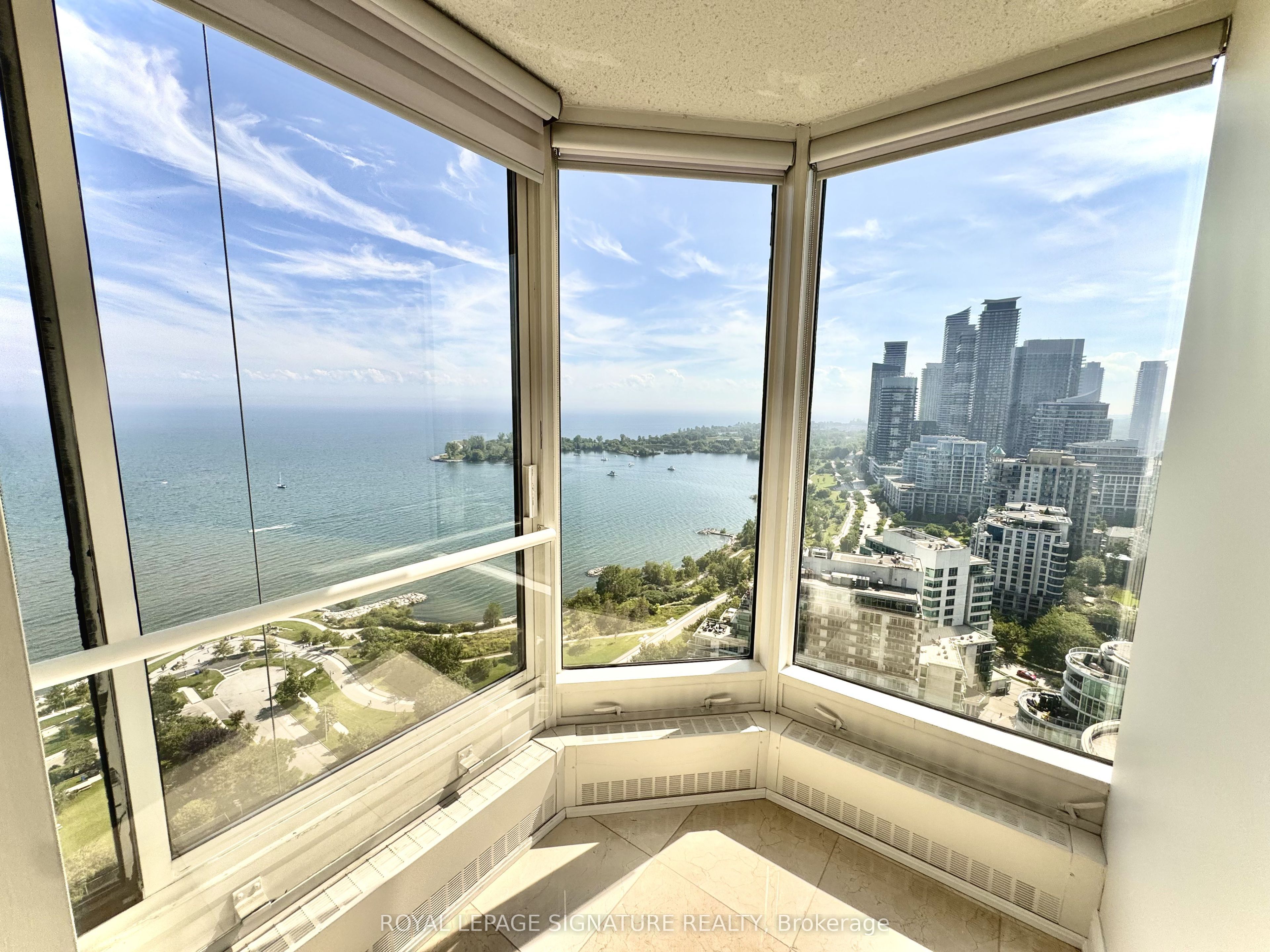 2045 Lakeshore Boulevard SW 3001, Toronto, ON M8V 2Z6 photo 3