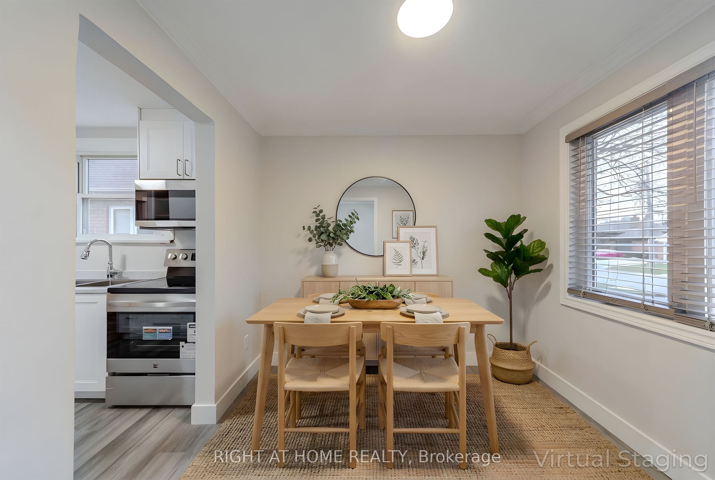 15 Elford Boulevard, Toronto, ON M8Z 2L3 photo 4