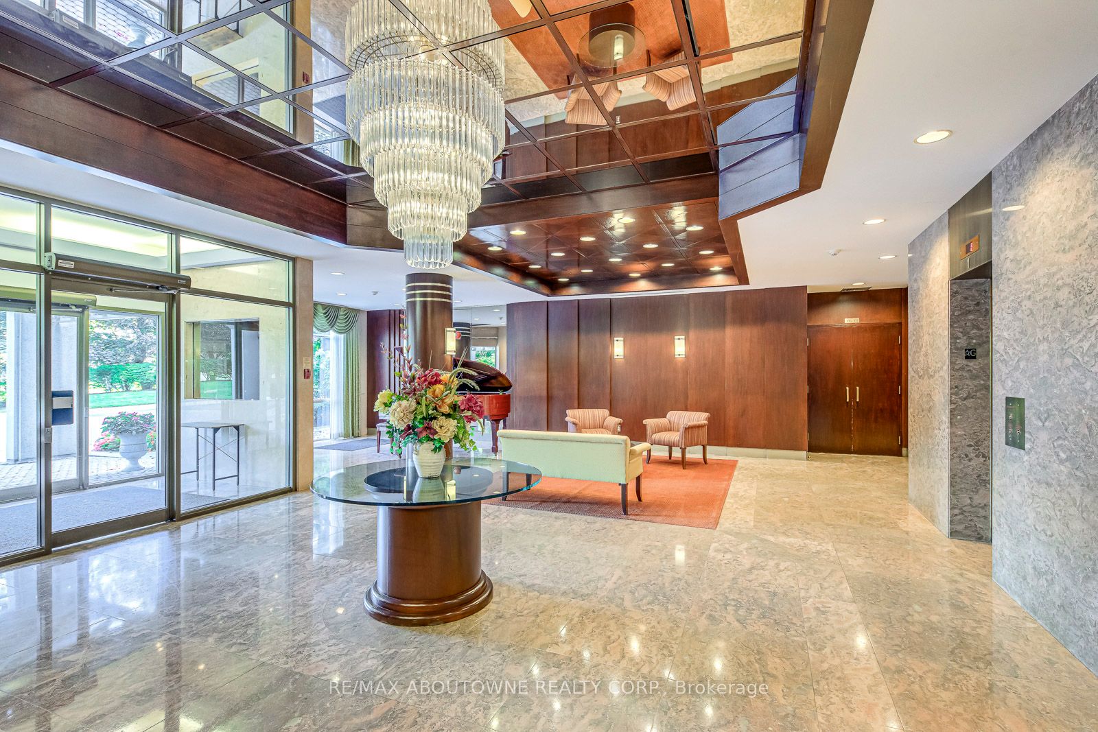 1700 The Collegeway 613, Mississauga, ON L5L 4M2 photo 5