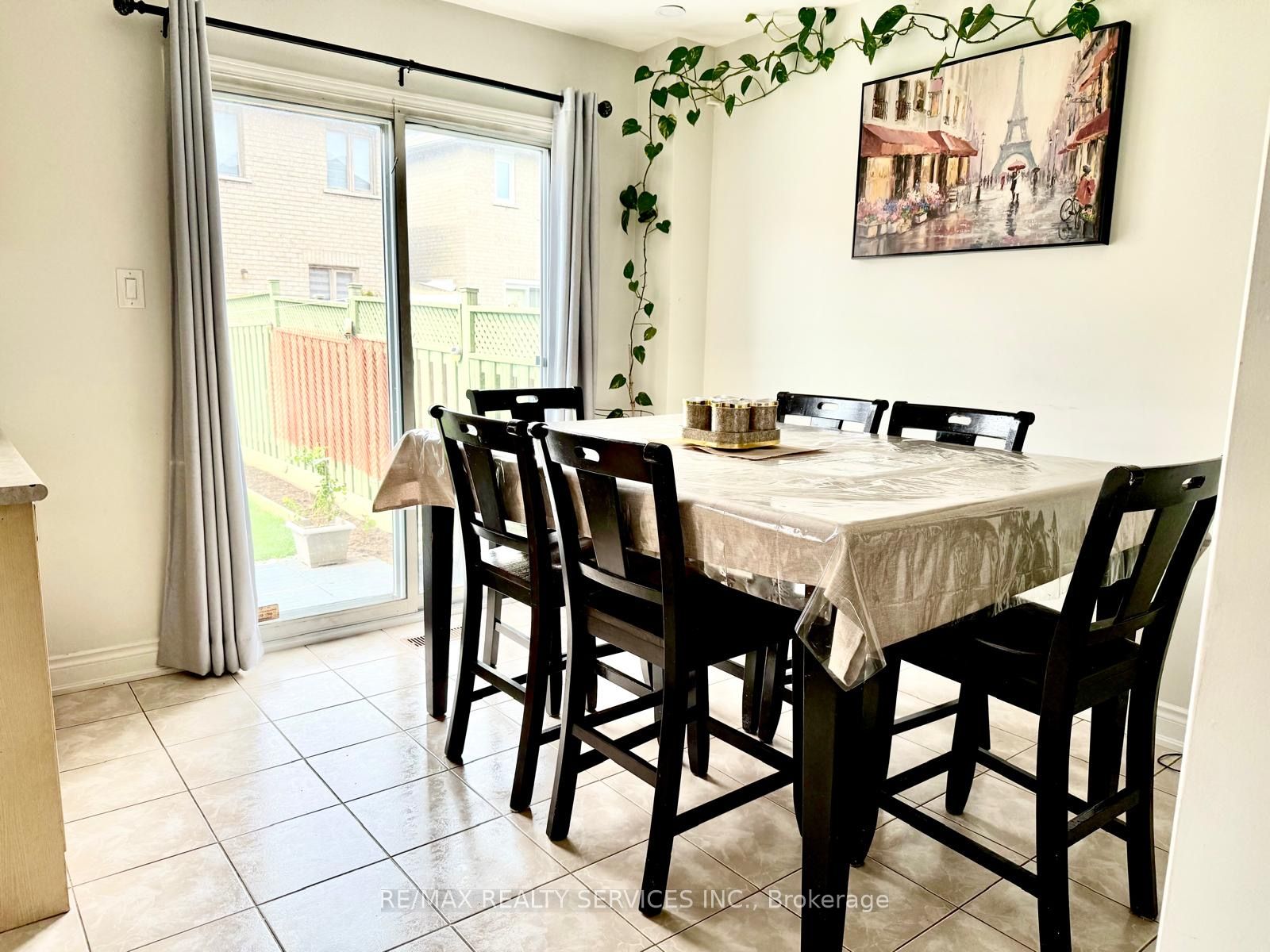 26 Penguin Lane, Brampton, ON L6R 2C1 photo 5