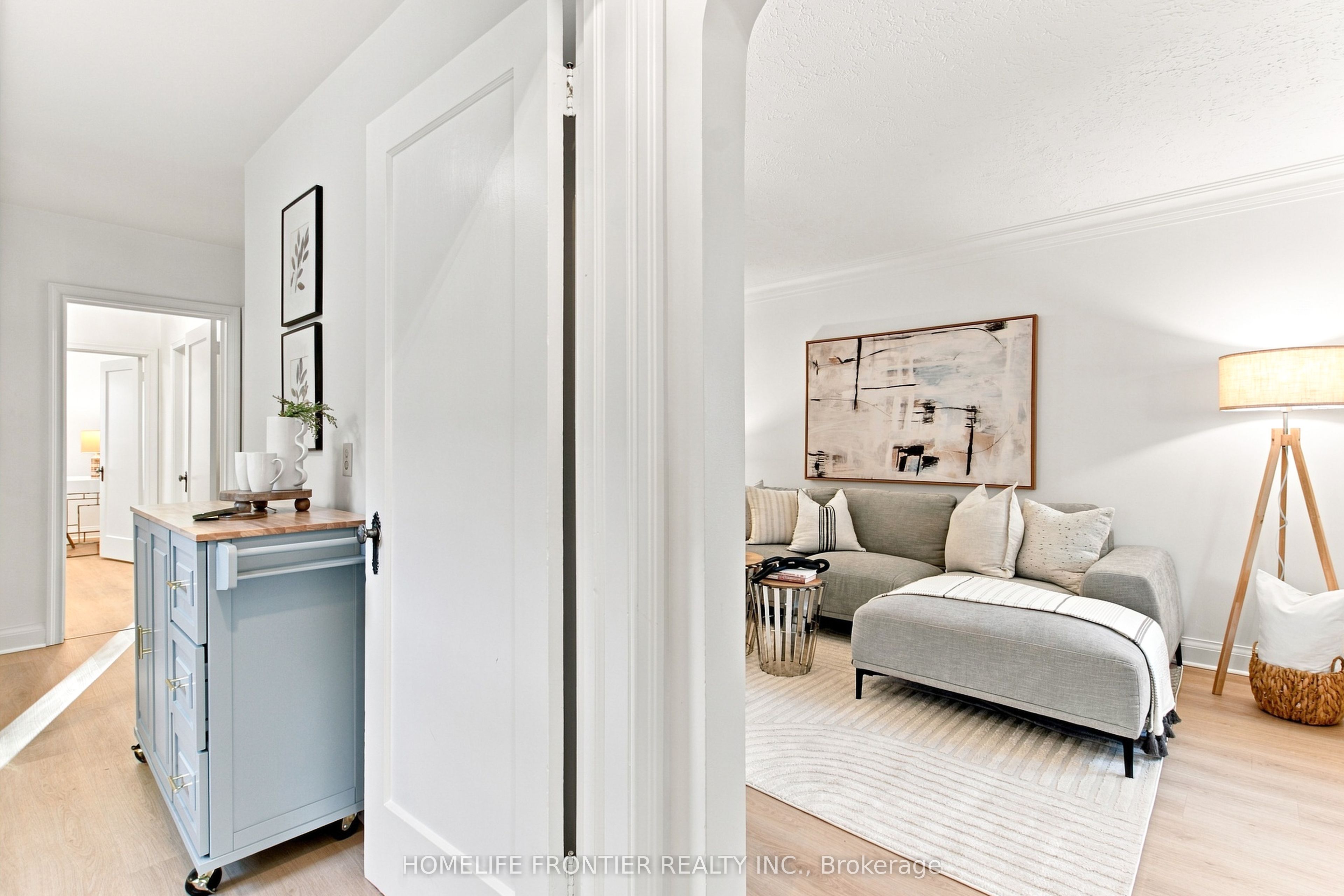 132 Wesley Street, Toronto, ON M8Y 2X1 photo 3