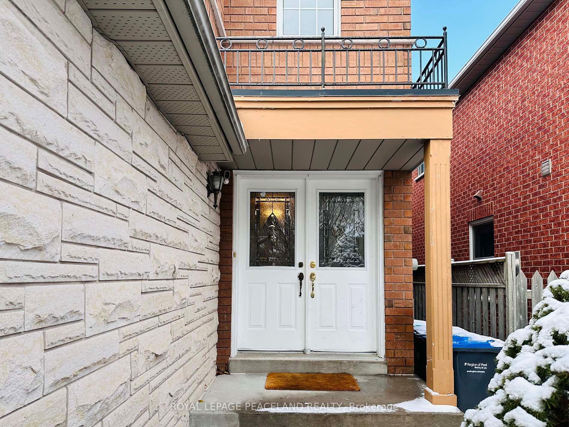 3851 Foxborough Trail, Mississauga, ON L5N 7W3 photo 2