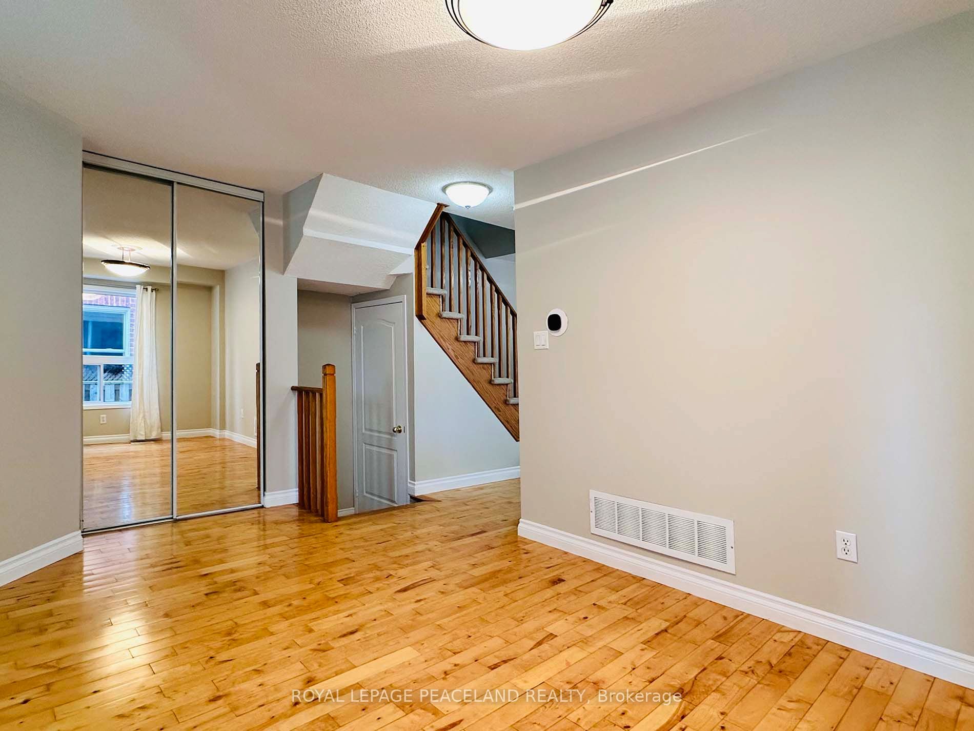 3851 Foxborough Trail, Mississauga, ON L5N 7W3 photo 5