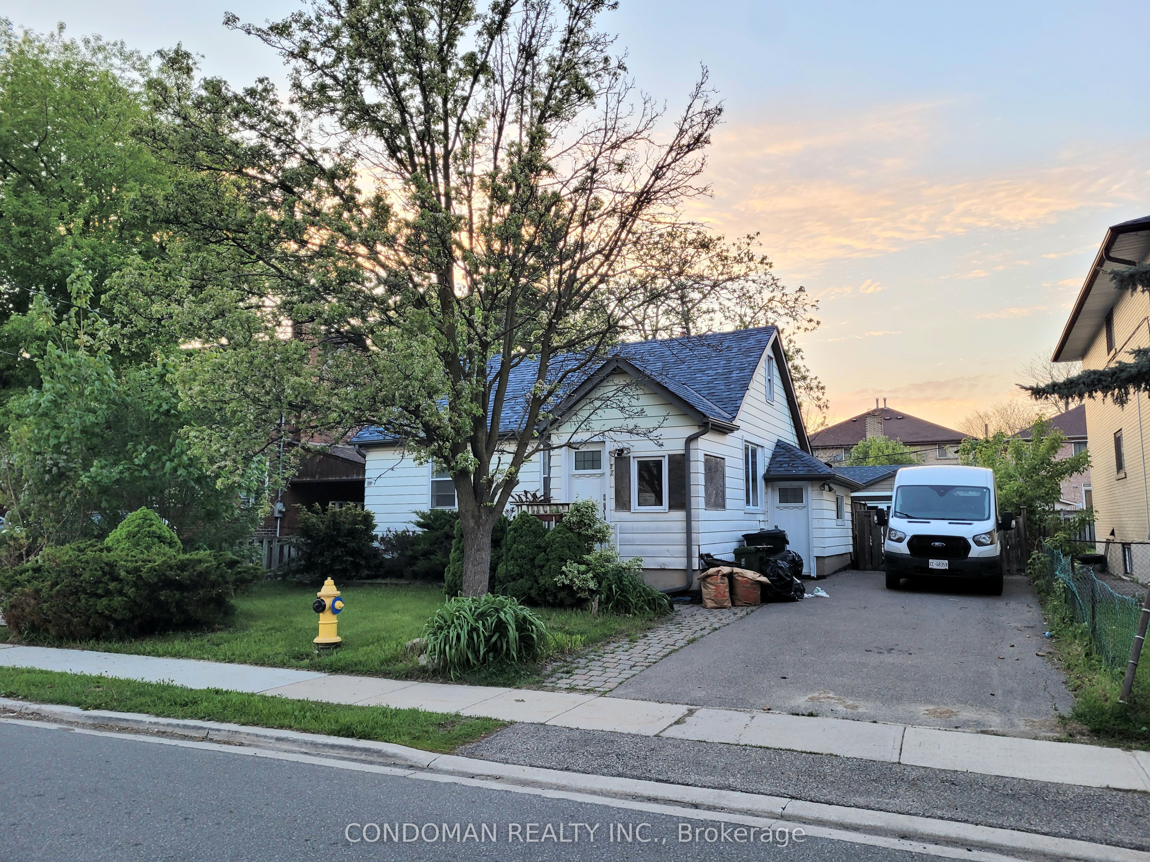 22 Fairfield Avenue Coachhouse, Toronto, ON M8V 2H9 photo 3