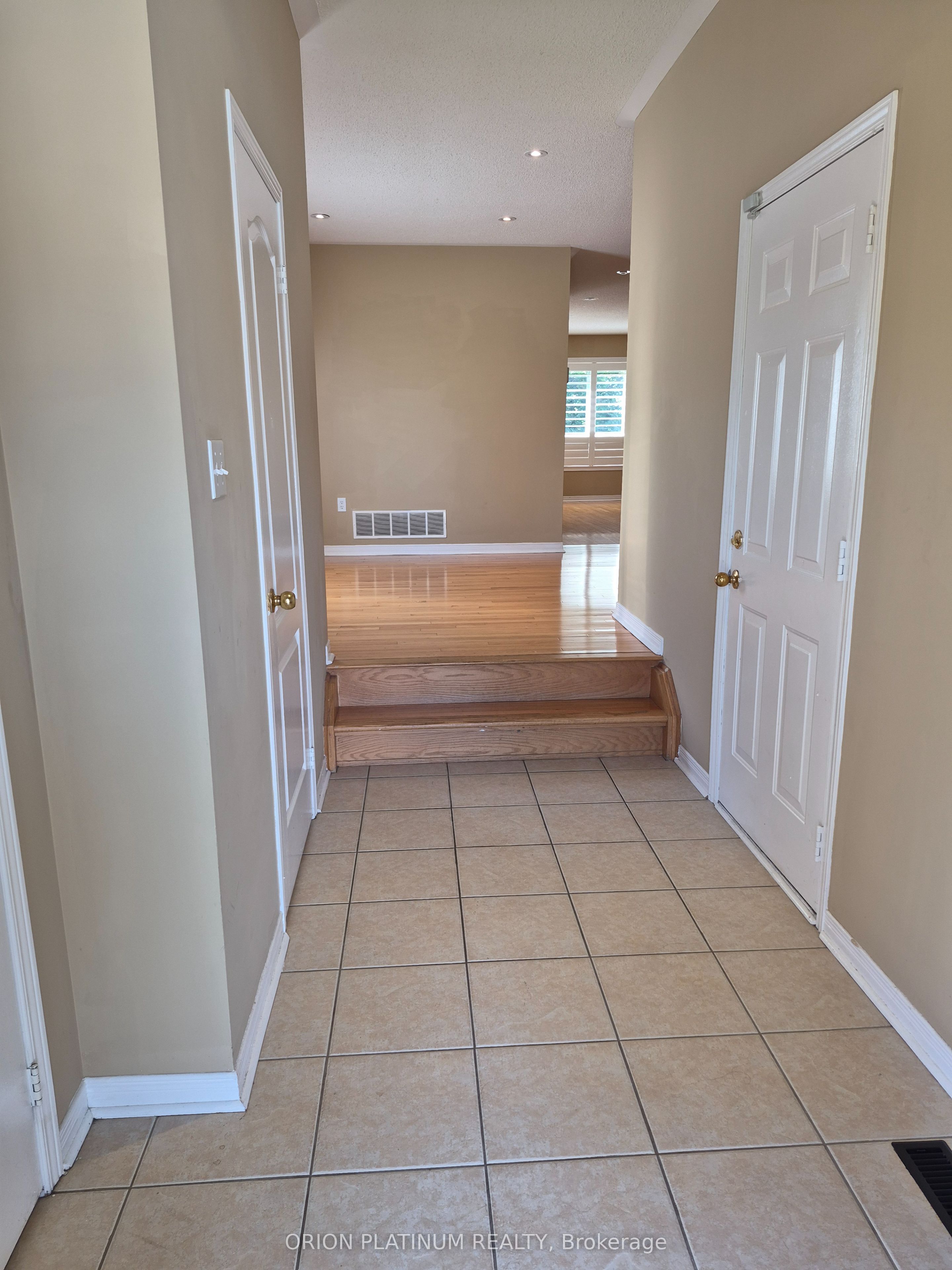5165 Preservation Circle, Mississauga, ON L5M 7T4 photo 2