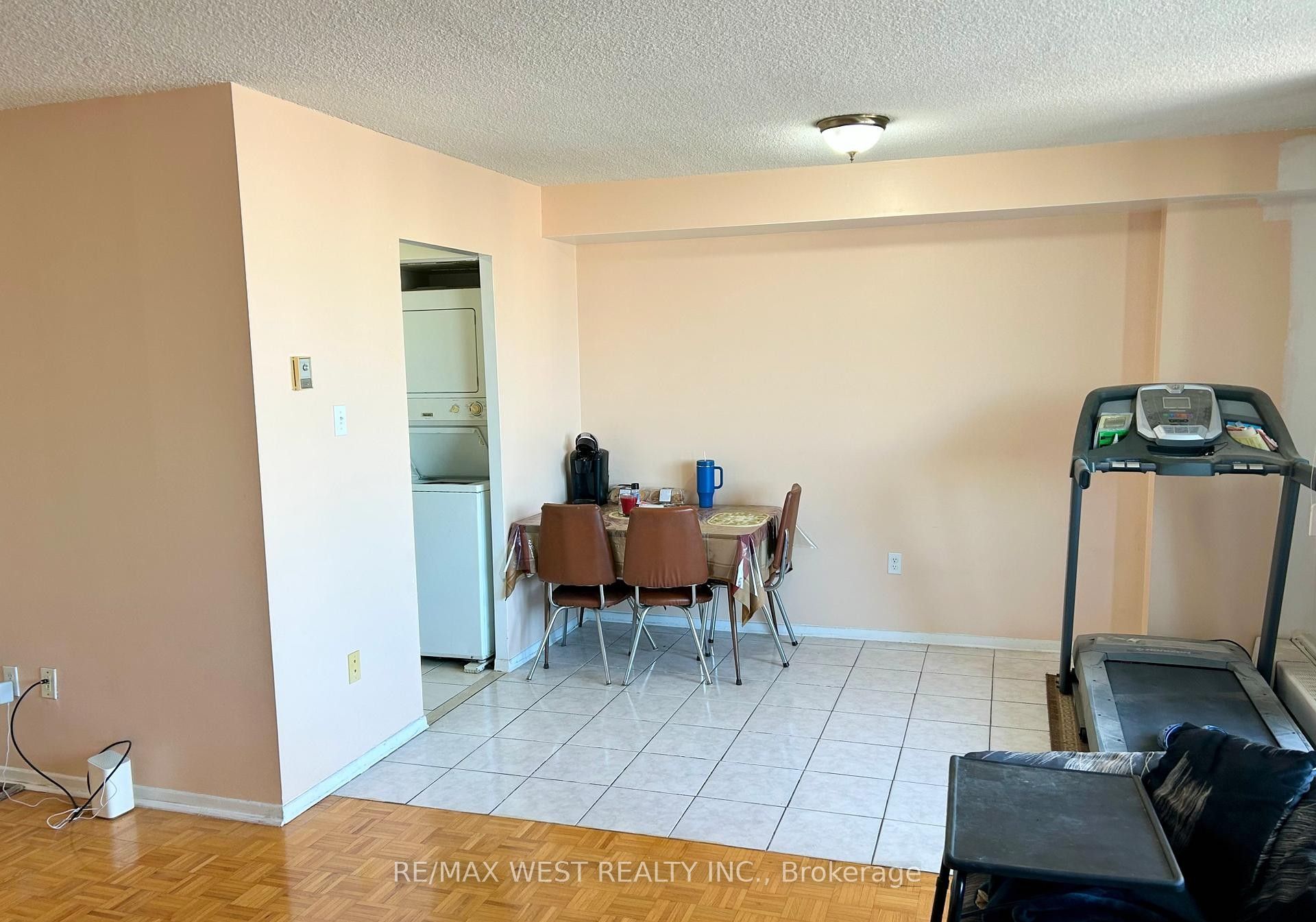 5 San Romano Way 1510, Toronto, ON M3N 2Y4 photo 4
