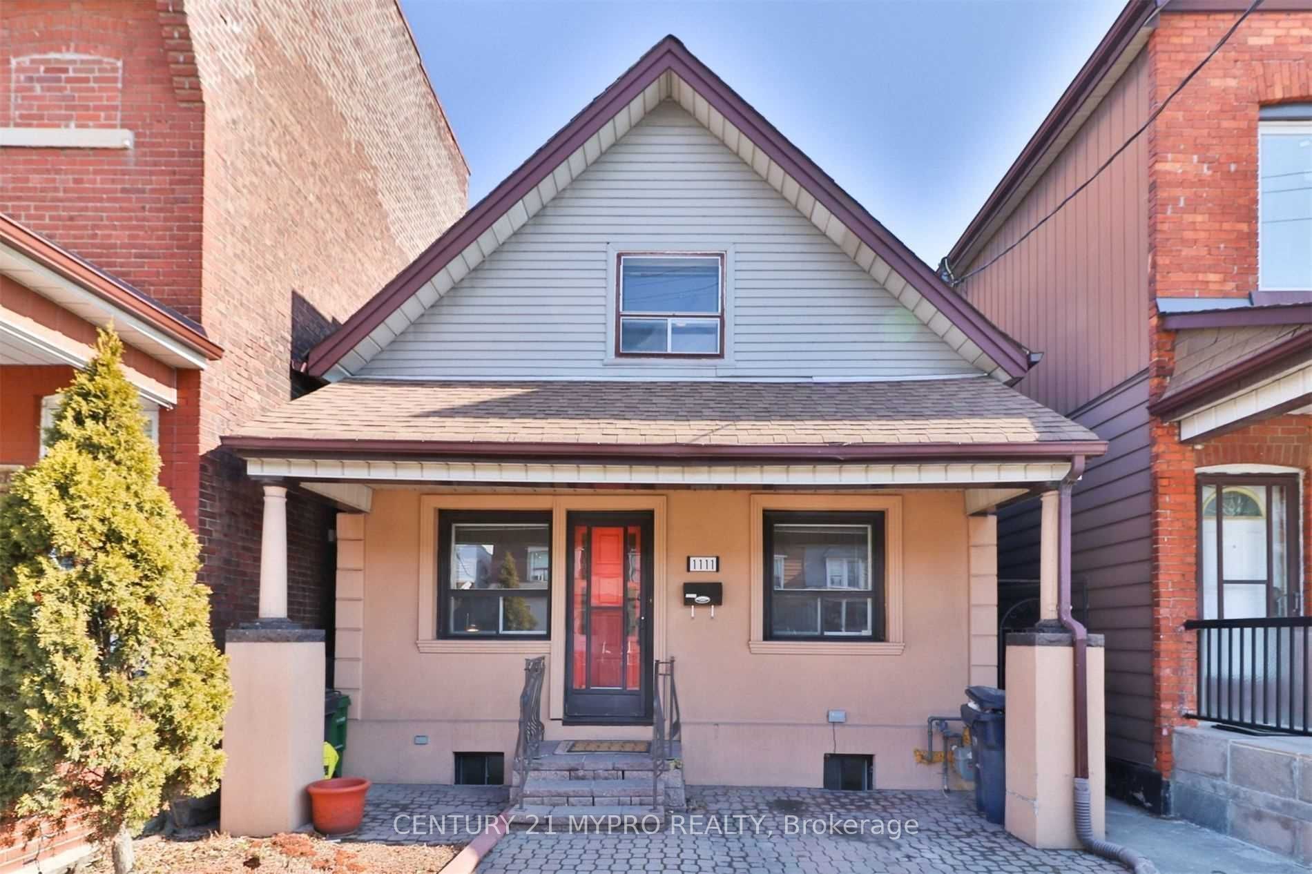 1111 Dufferin Street, Toronto, ON M6H 4B5
