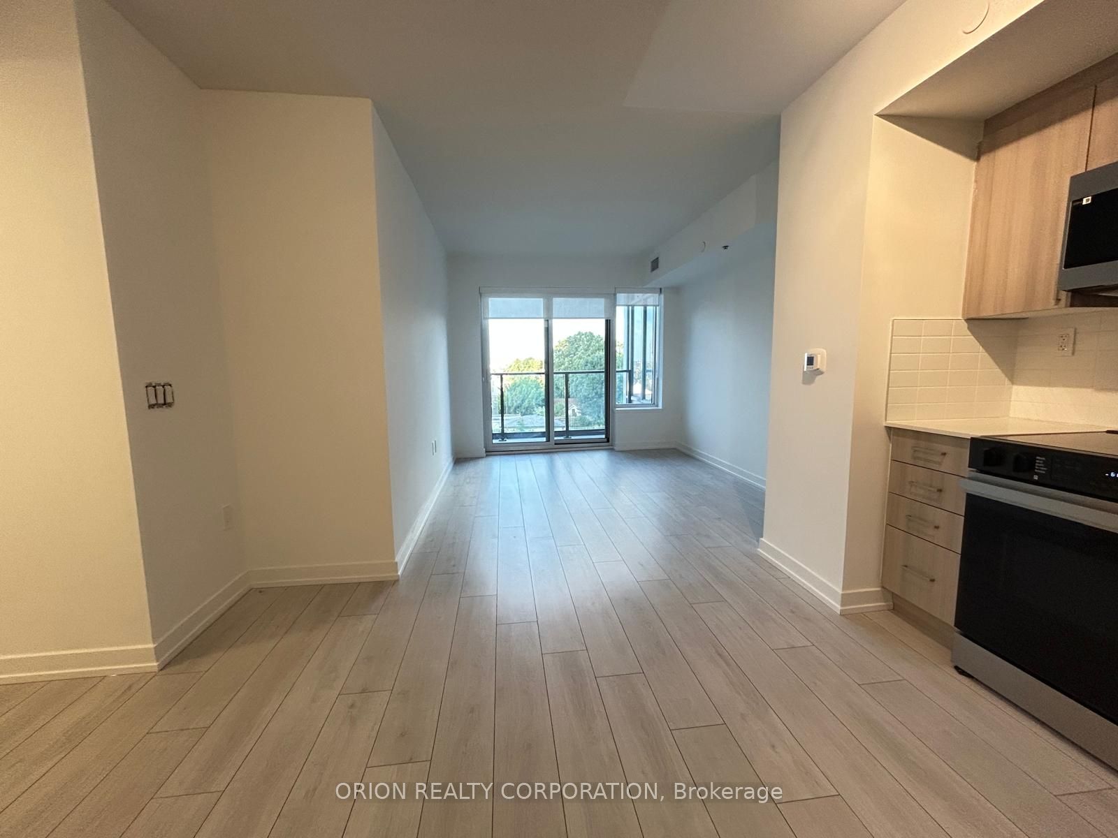 556 Marlee Avenue 403, Toronto, ON M6B 0B1 photo 4
