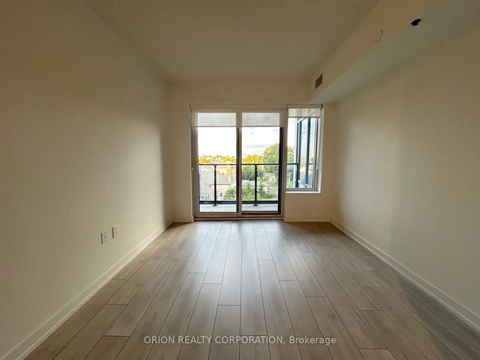 556 Marlee Avenue 403, Toronto, ON M6B 0B1 photo 5