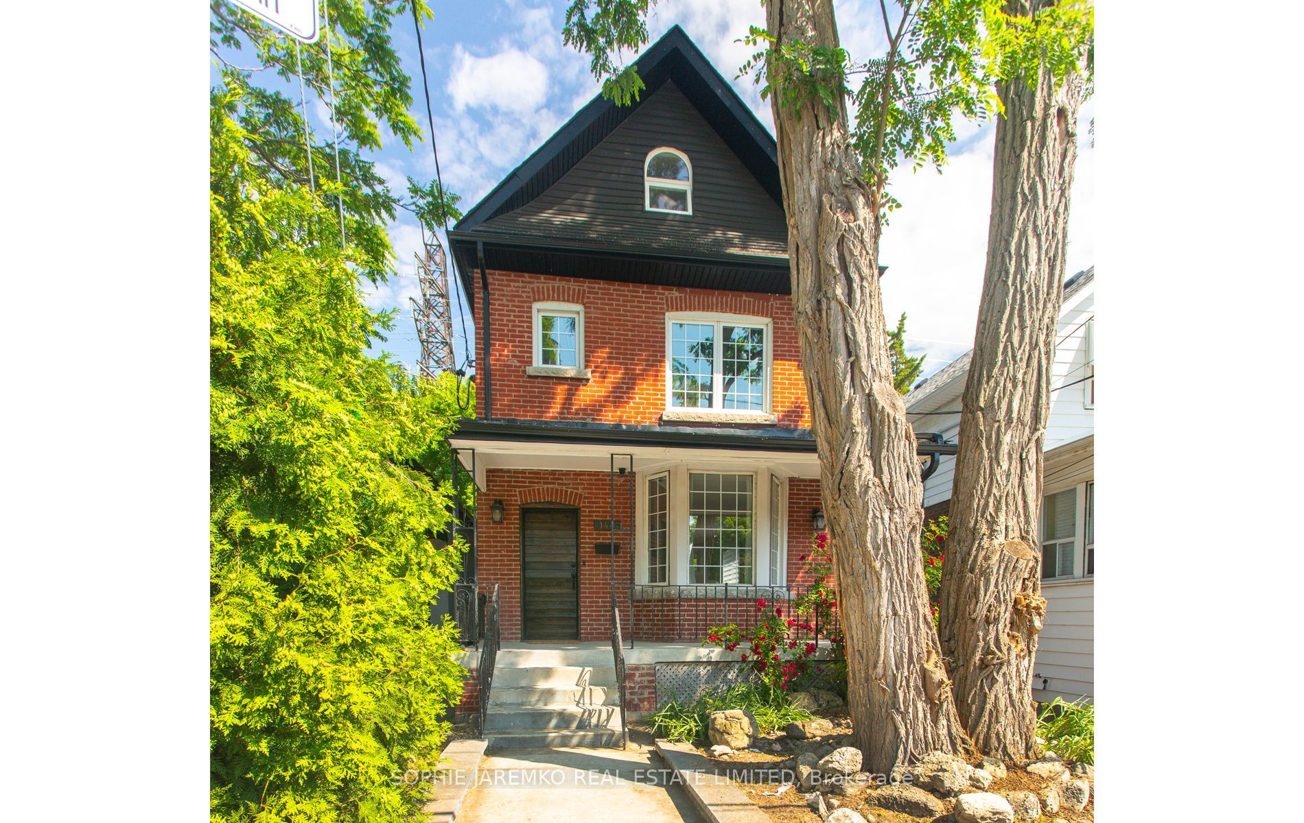 144 Eileen Avenue, Toronto, ON M6N 1W1