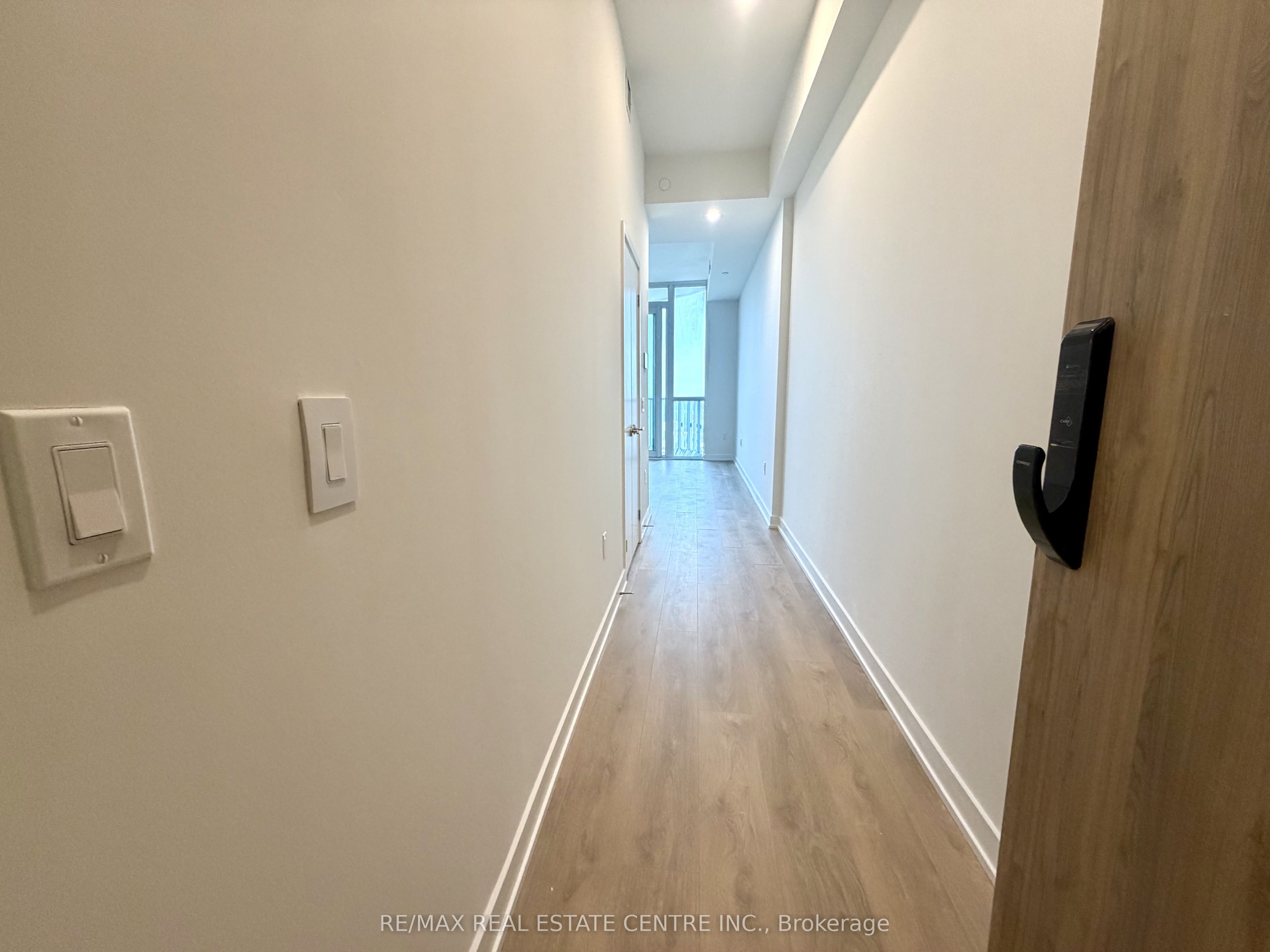 1 Fairview Road E 2602, Mississauga, ON L5A 0B4 photo 3