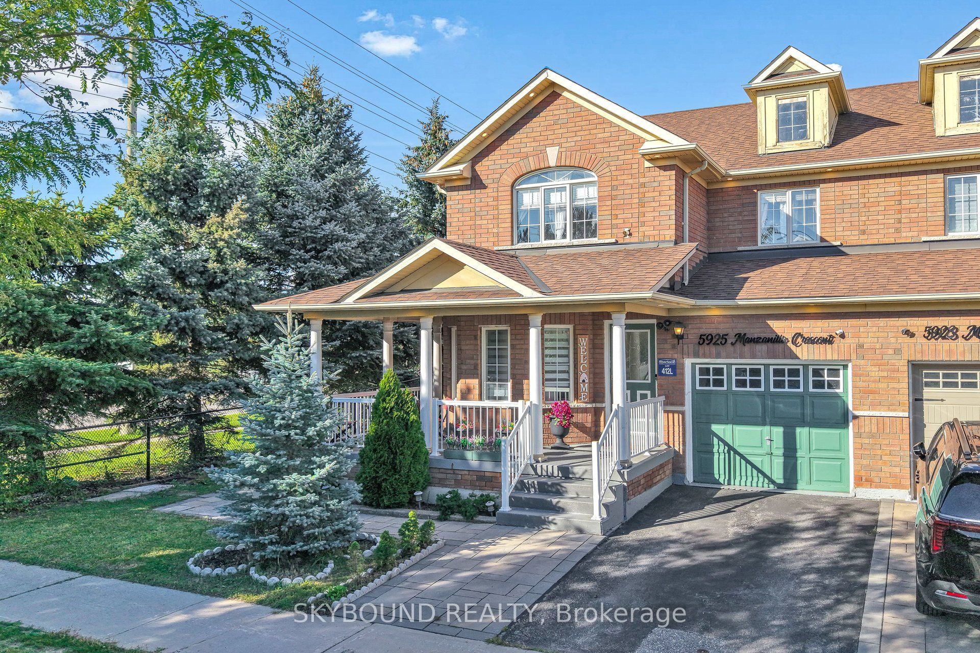 5925 Manzanillo Crescent, Mississauga, ON L5M 6Y6 photo 2