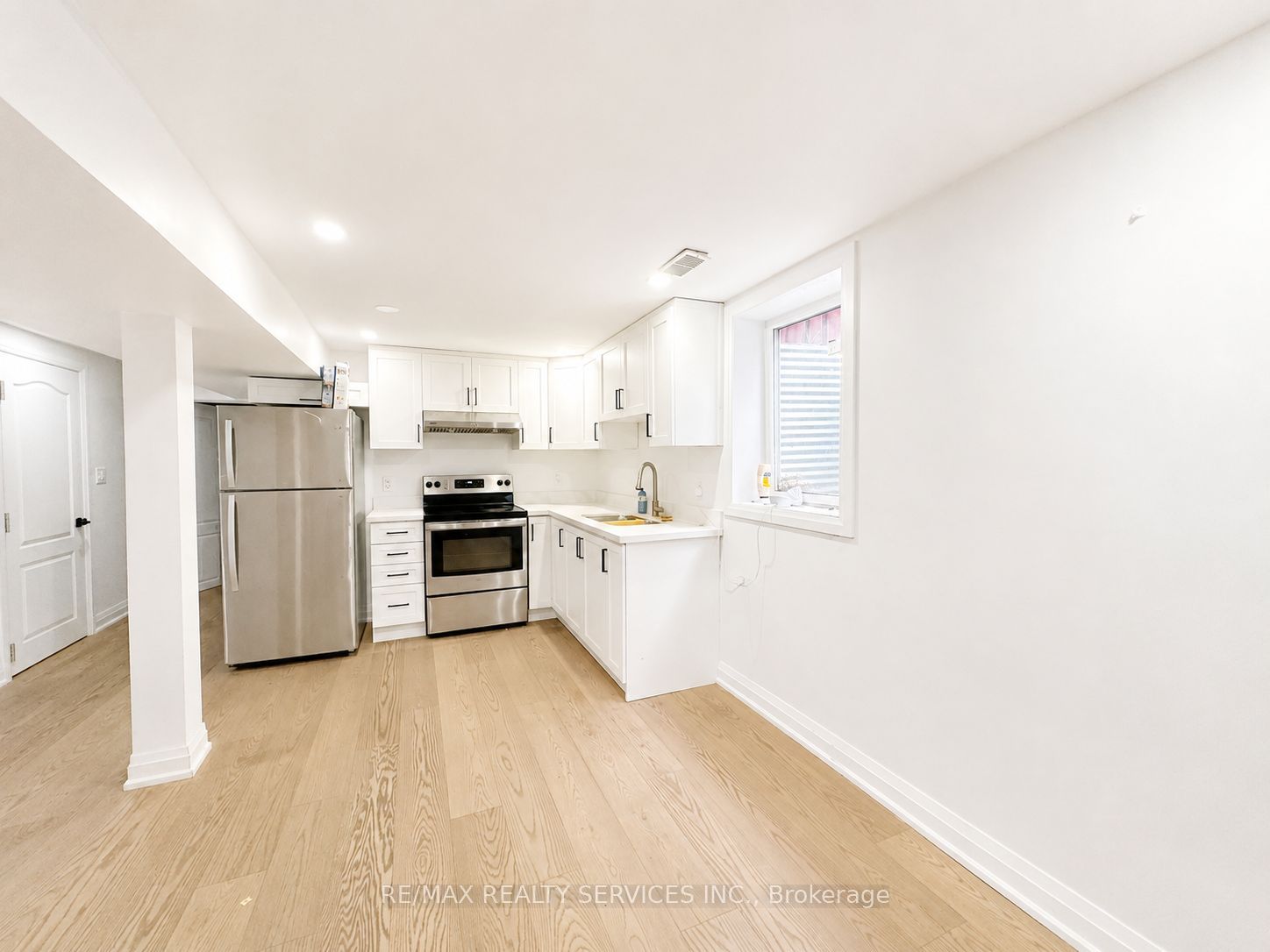 32 Trewartha Crescent BSMT, Brampton, ON L6Z 1X4