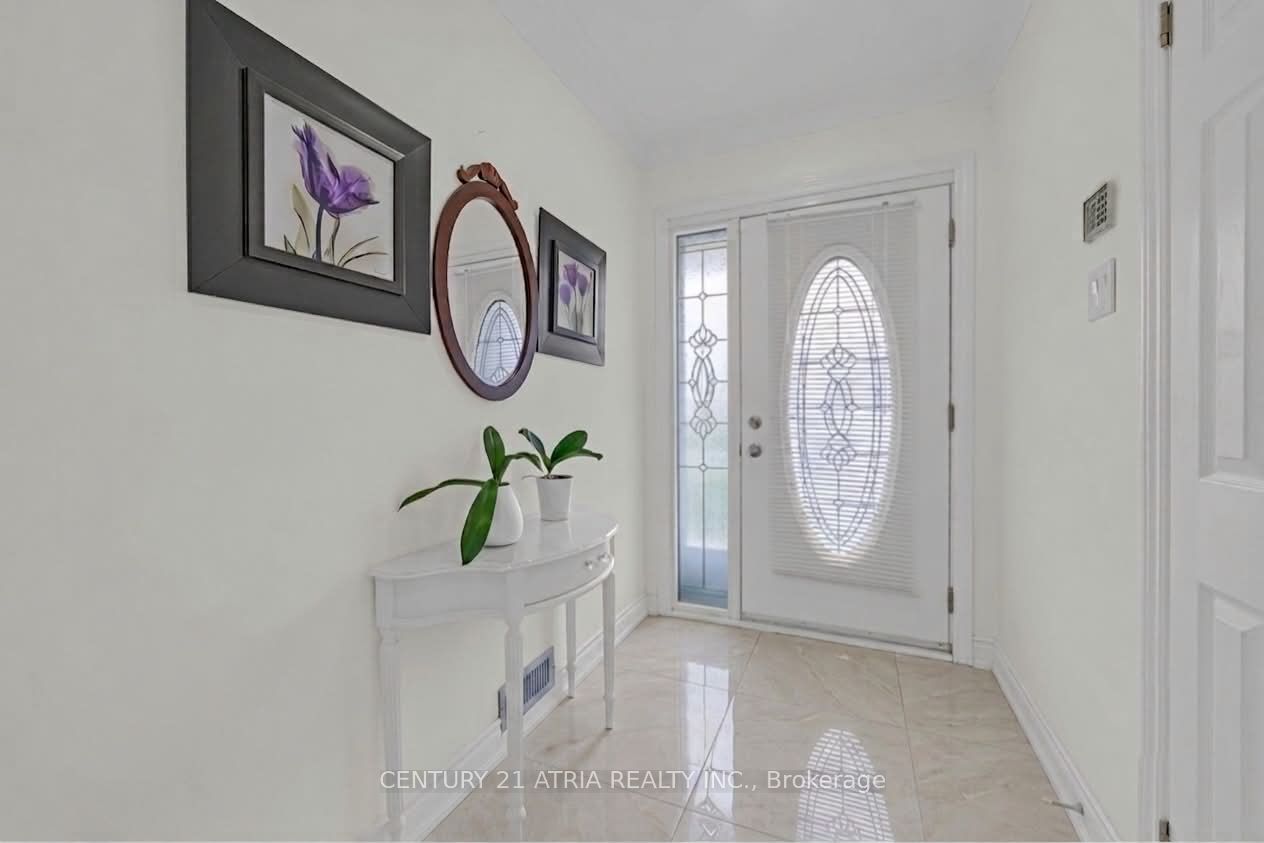 110 Harding Avenue, Toronto, ON M6M 3A6 photo 5