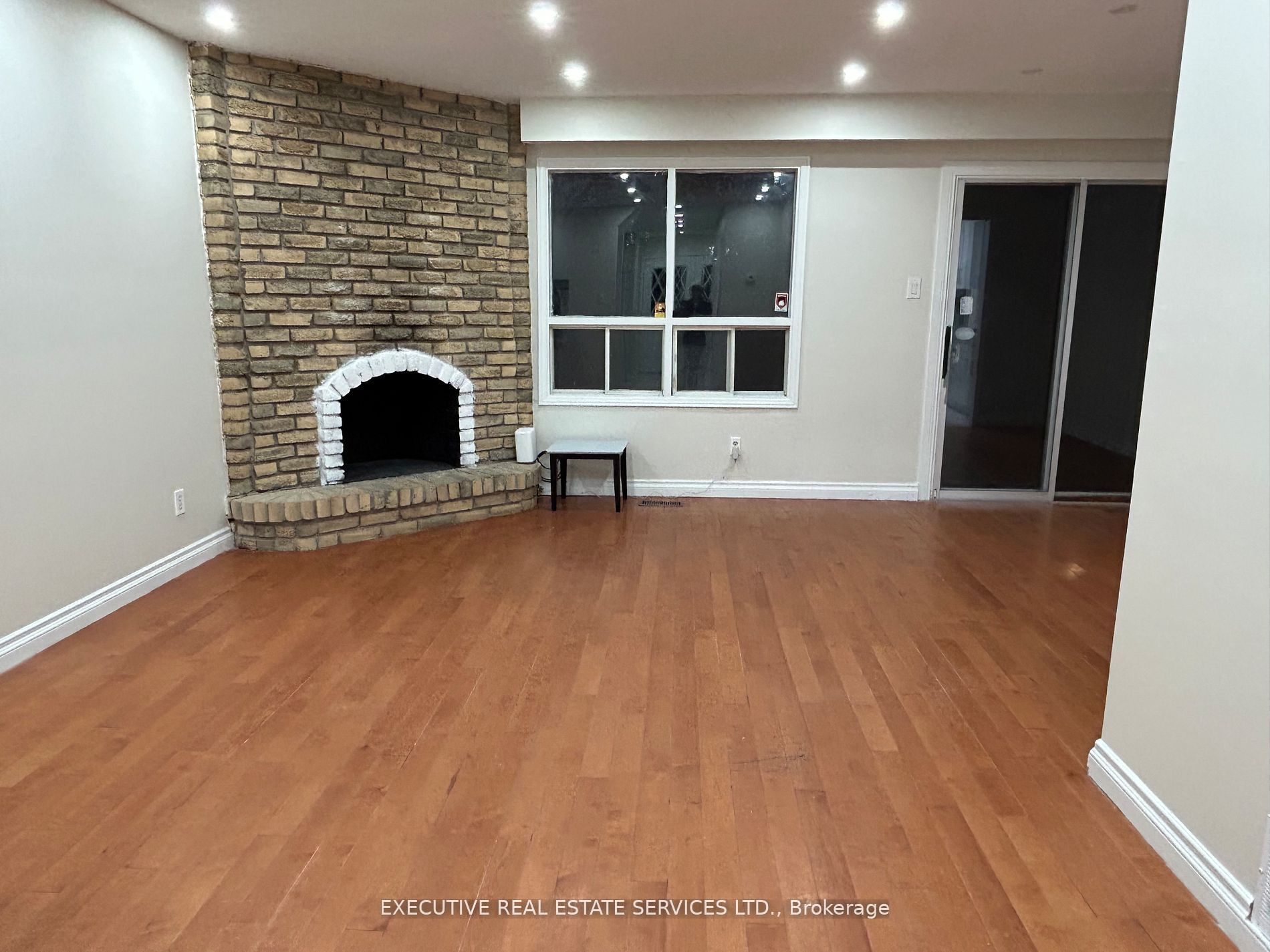 90 Primrose Crescent, Brampton, ON L6Z 1E3 photo 3