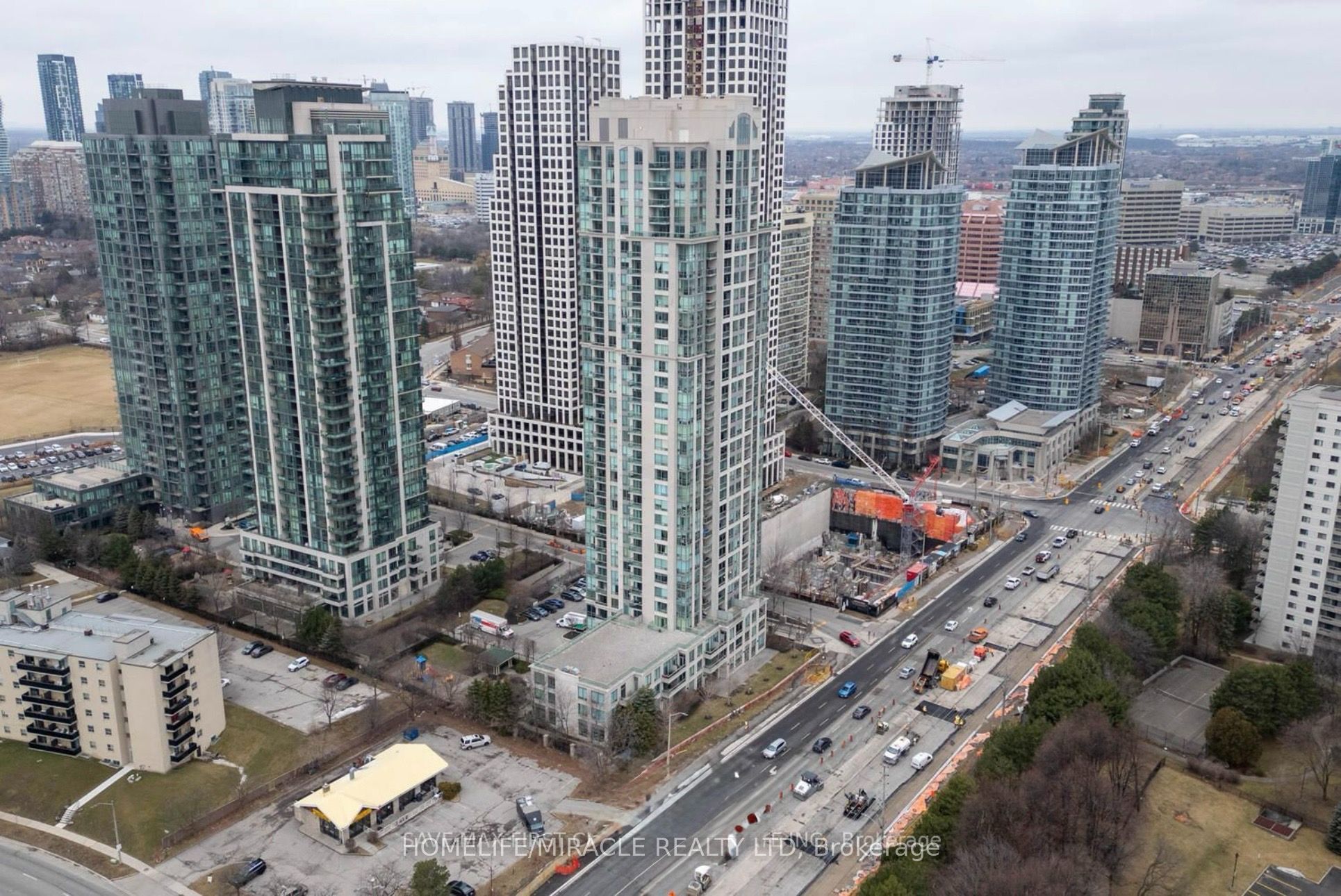 3504 Hurontario Street 1702, Mississauga, ON L5B 0B9