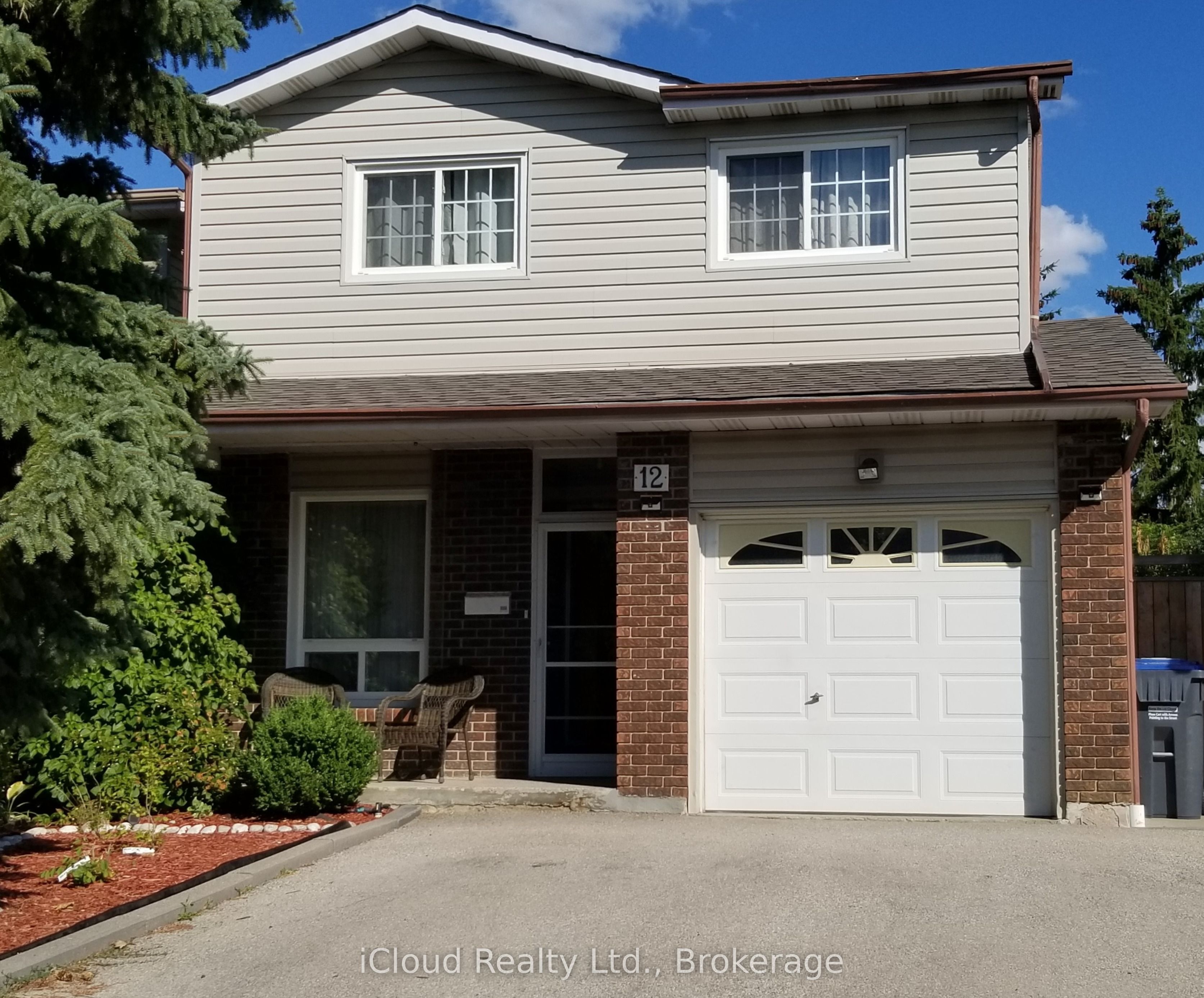 12 Simmons Boulevard, Brampton, ON L6V 3V5
