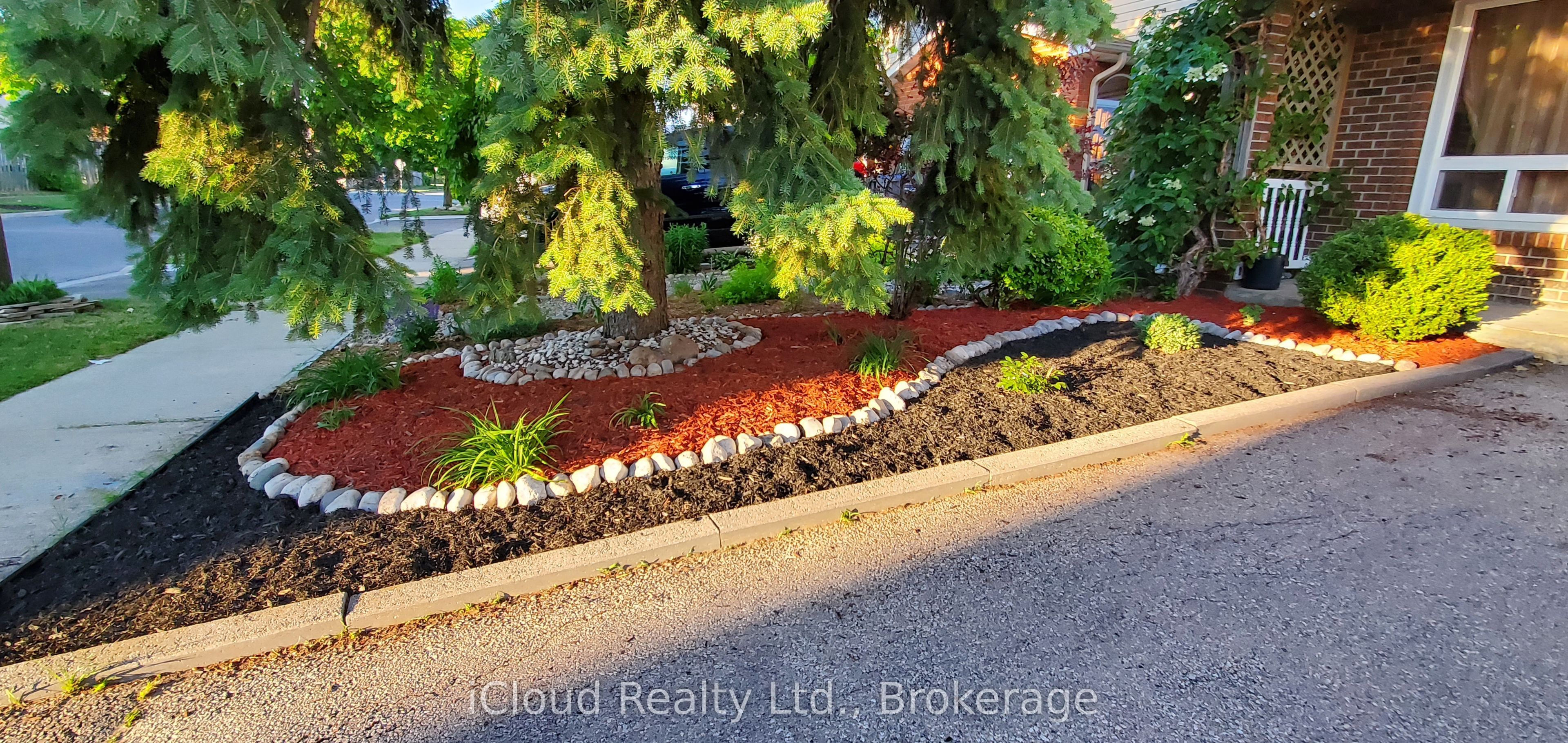 12 Simmons Boulevard, Brampton, ON L6V 3V5 photo 2