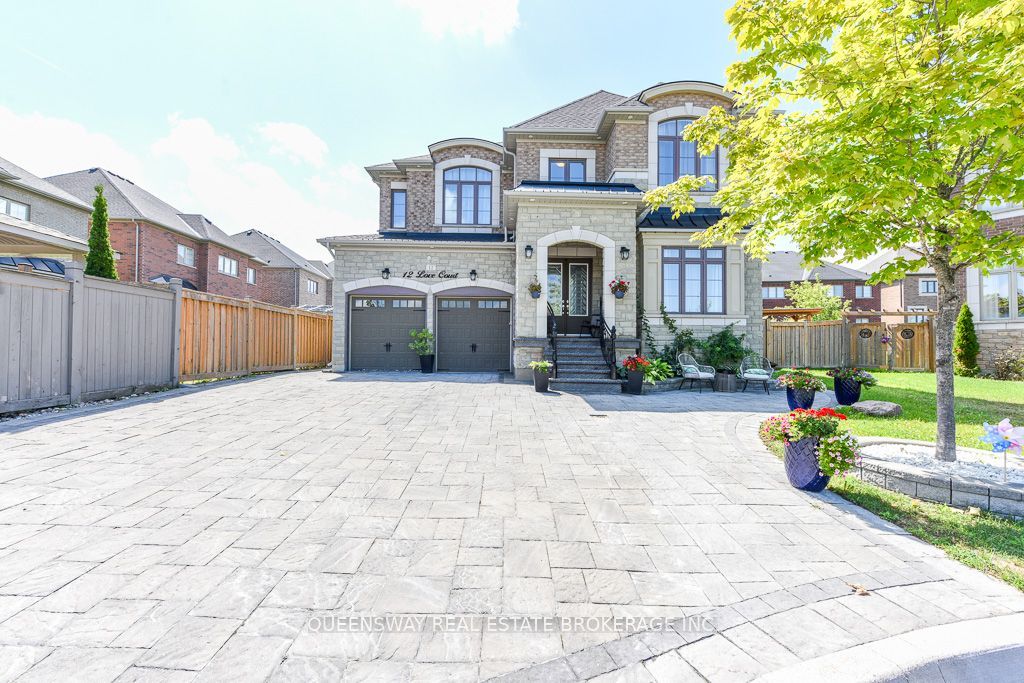 12 Love Court, Brampton, ON L6P 4H6 photo 2