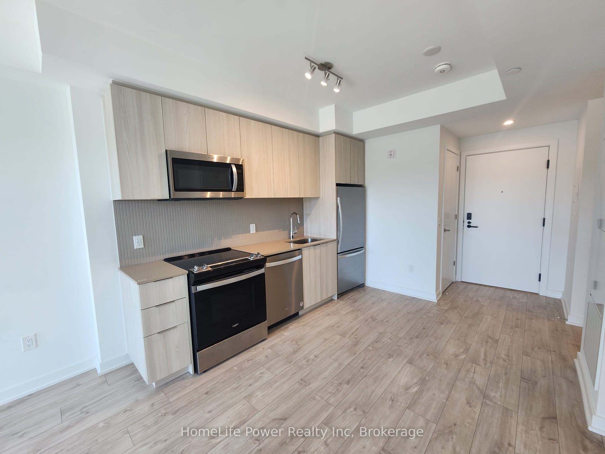 770 Whitlock Avenue 308, Milton, ON L9E 1S2 photo 4