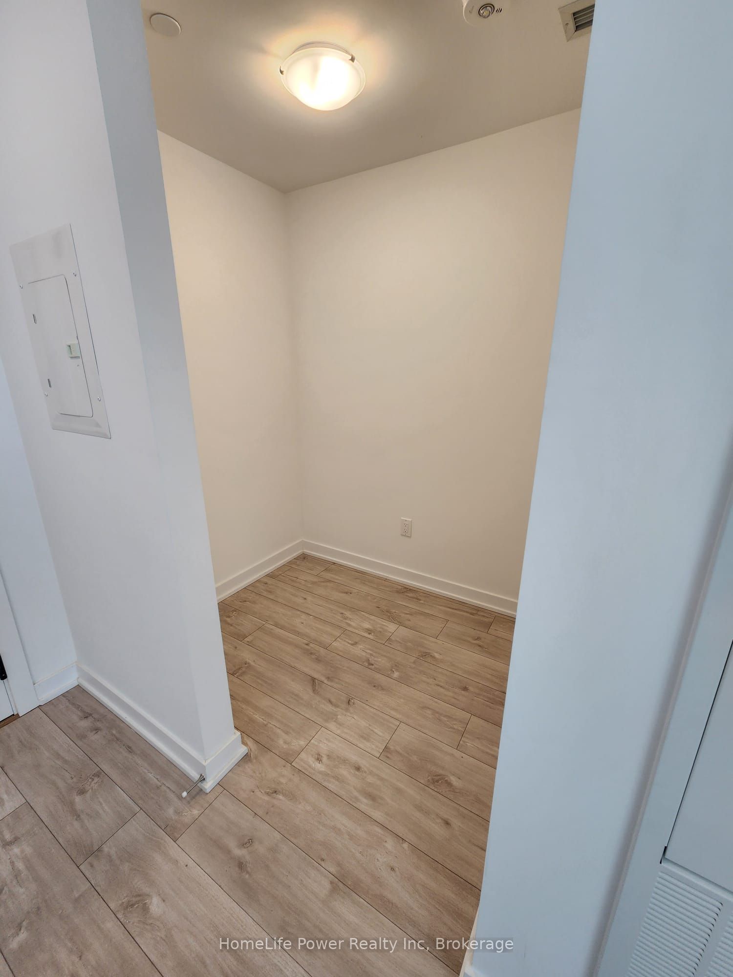 770 Whitlock Avenue 308, Milton, ON L9E 1S2 photo 5