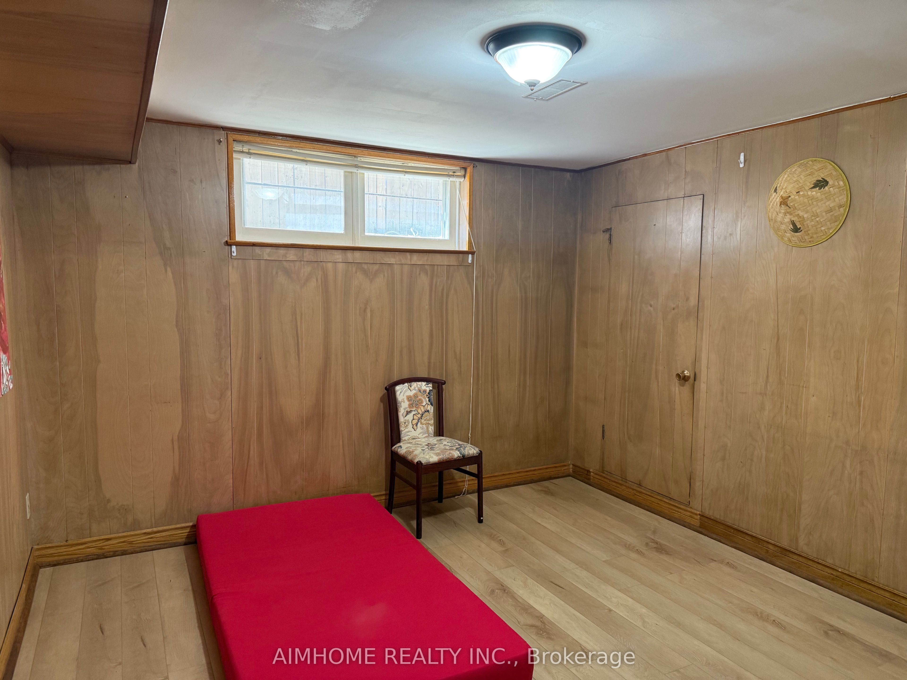 72 La Rose Avenue Bsmt #2, Toronto, ON M9P 1B1 photo 2
