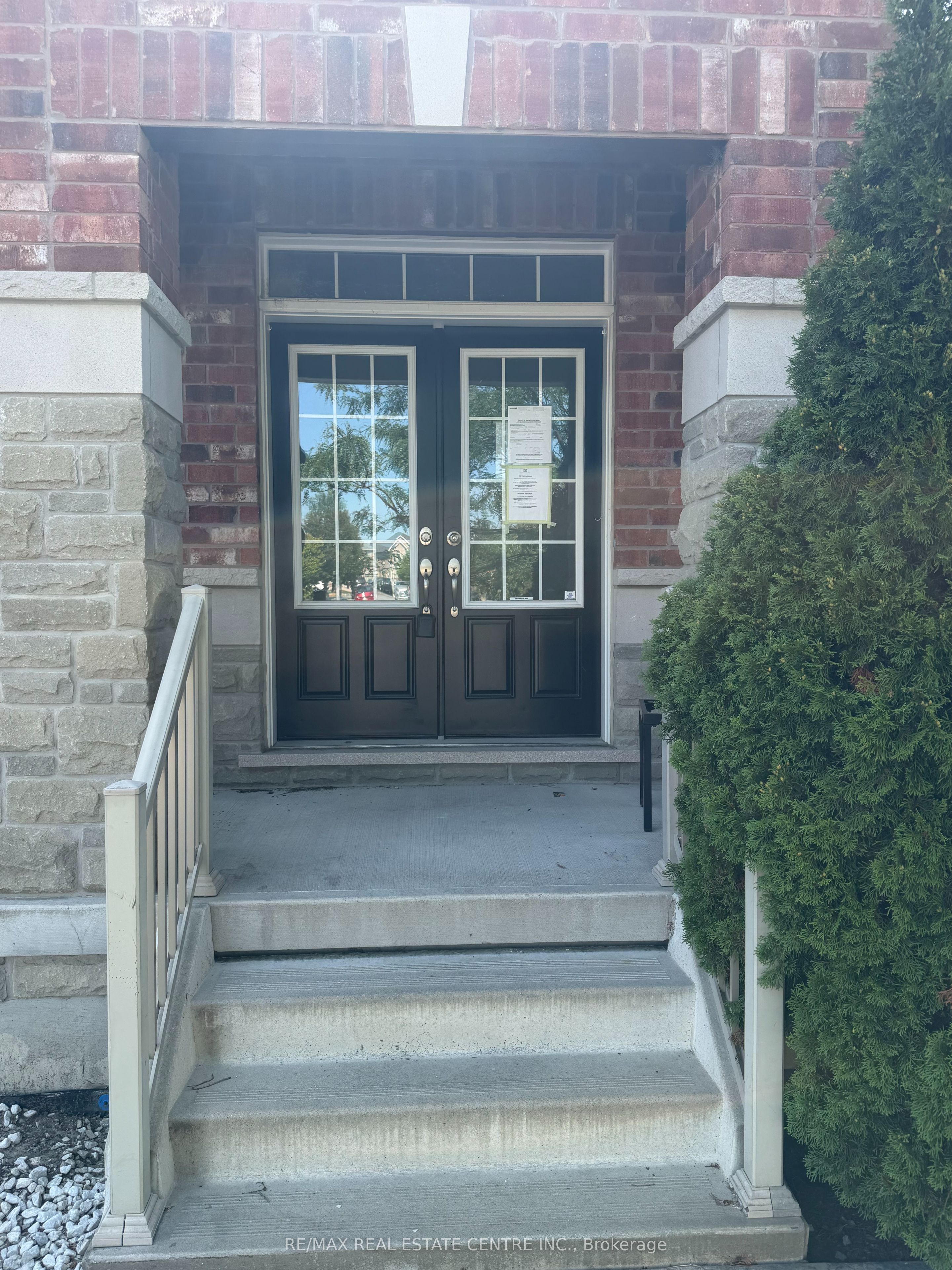 13 Oswald Road, Brampton, ON L6P 0V9 photo 2