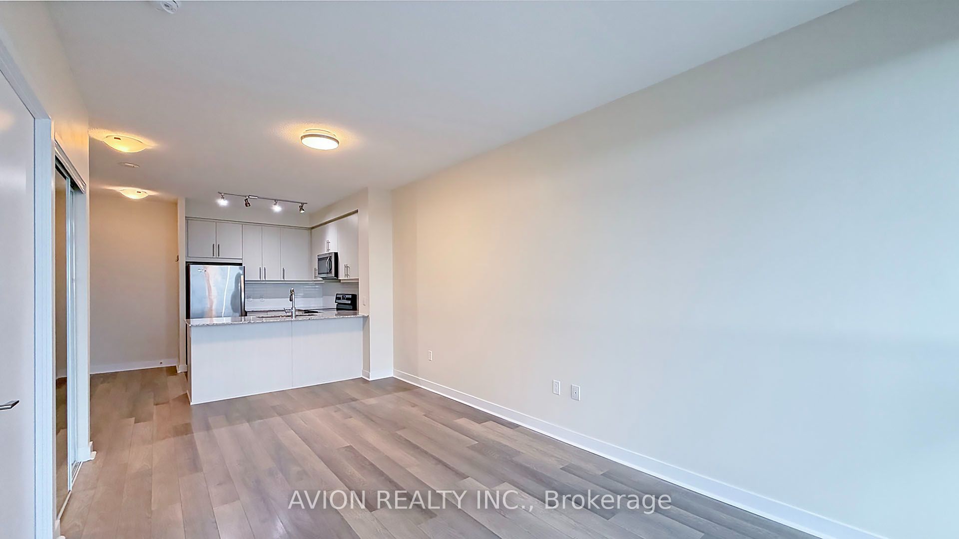 3975 Grand Park Drive 1806, Mississauga, ON L5B 0K4 photo 2