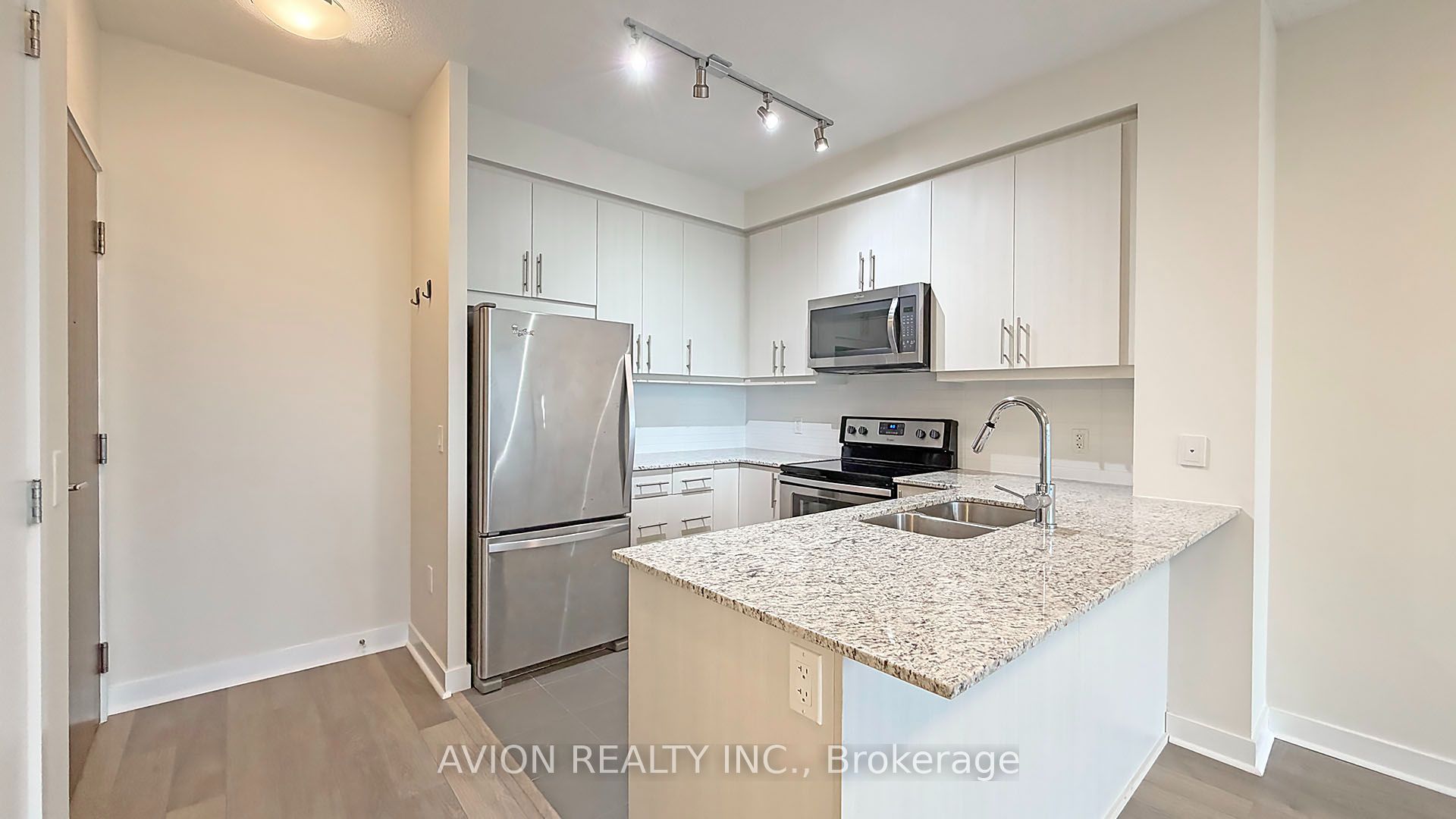 3975 Grand Park Drive 1806, Mississauga, ON L5B 0K4 photo 4