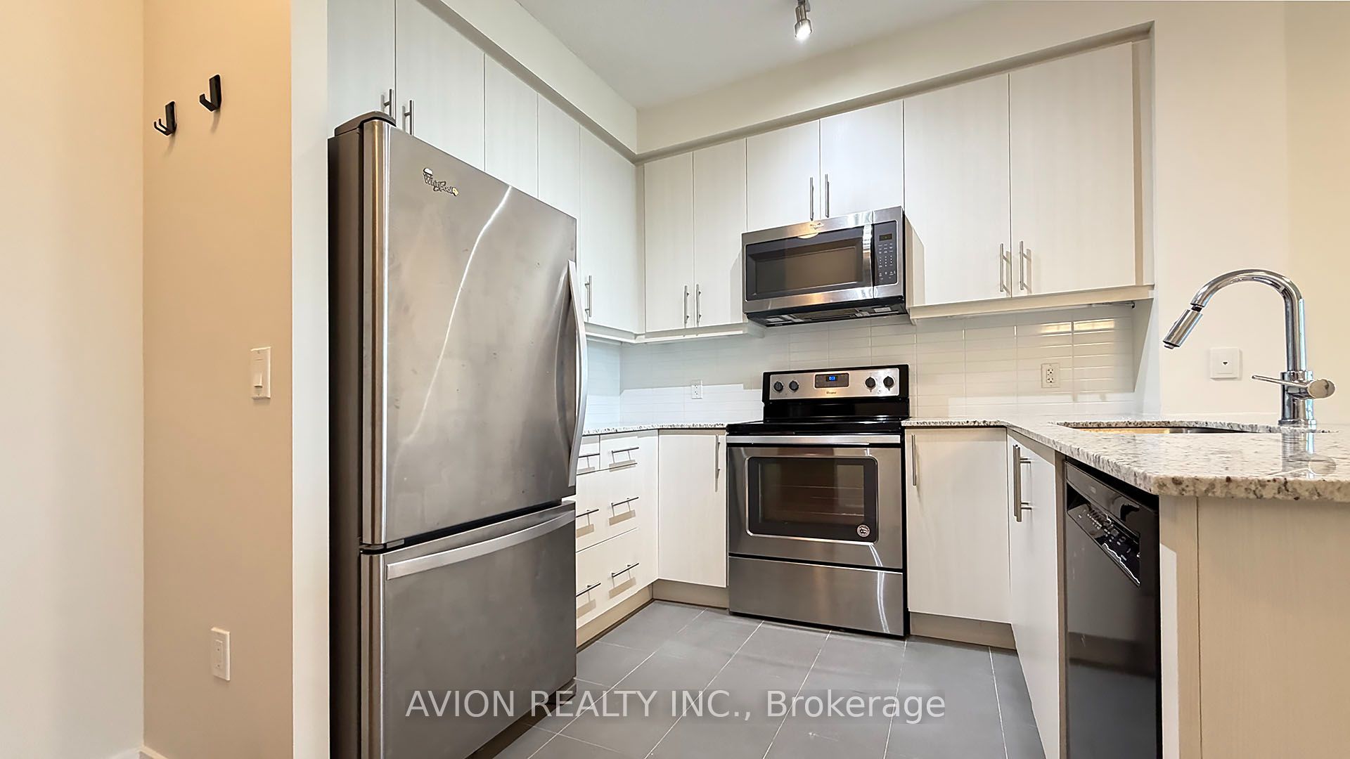 3975 Grand Park Drive 1806, Mississauga, ON L5B 0K4 photo 5