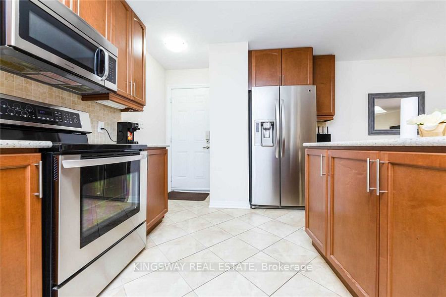 31 S Bleasdale Avenue S, Brampton, ON L7A 0P5