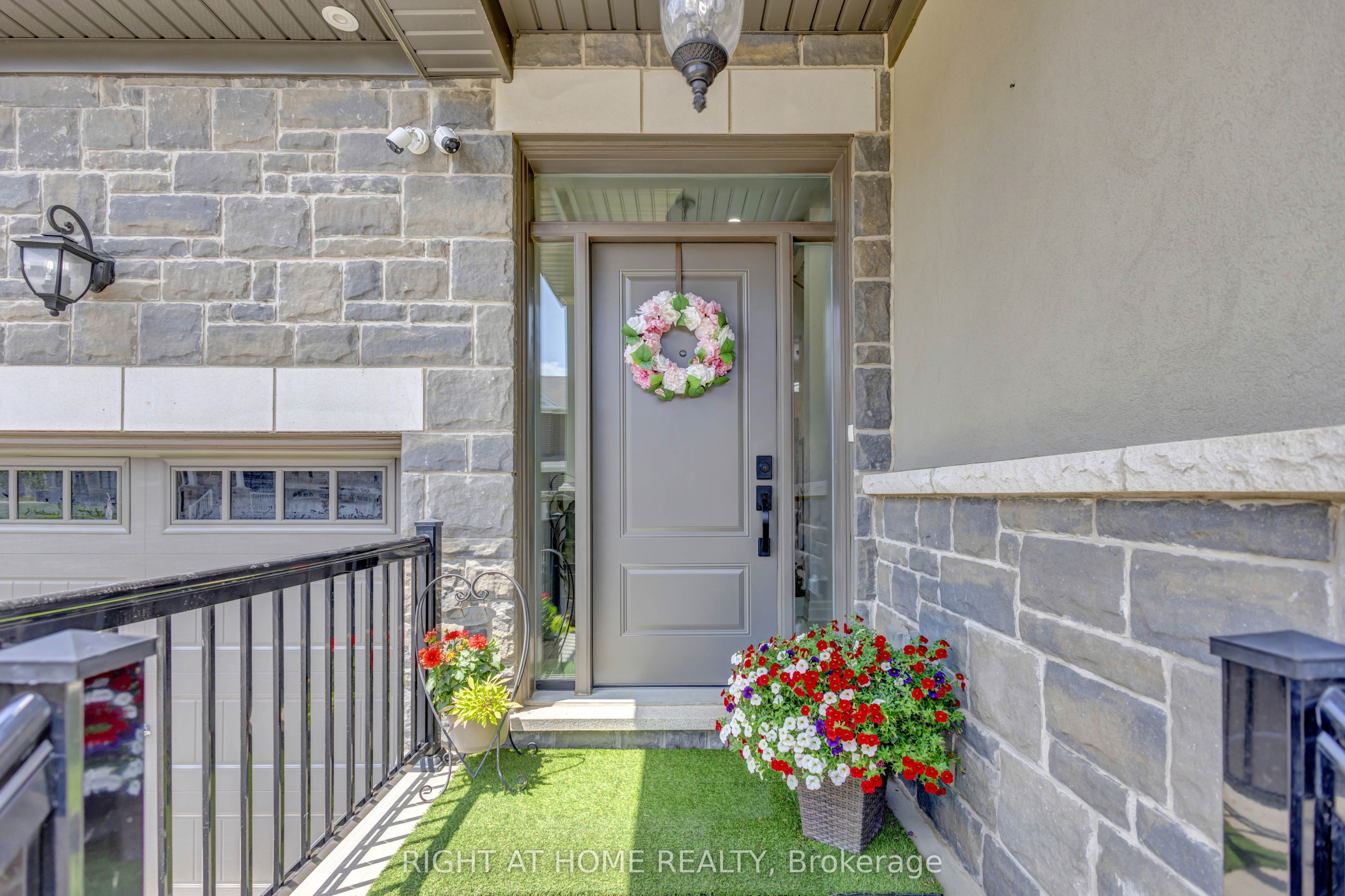 866 Magnolia Terrace Main, Milton, ON L9E 1R2 photo 5