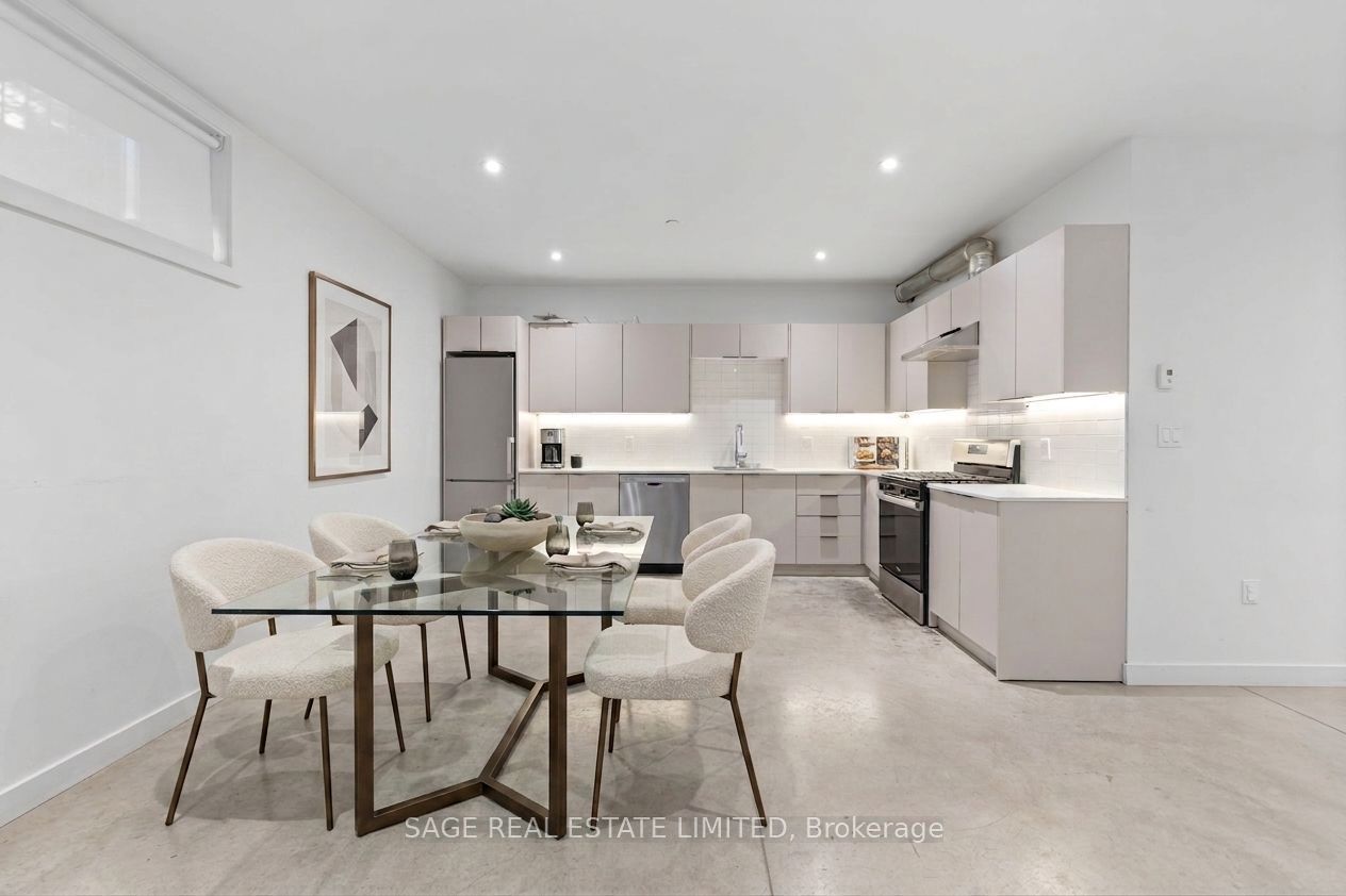 182 Cameron Avenue Lower, Toronto, ON M6M 1R7 photo 2