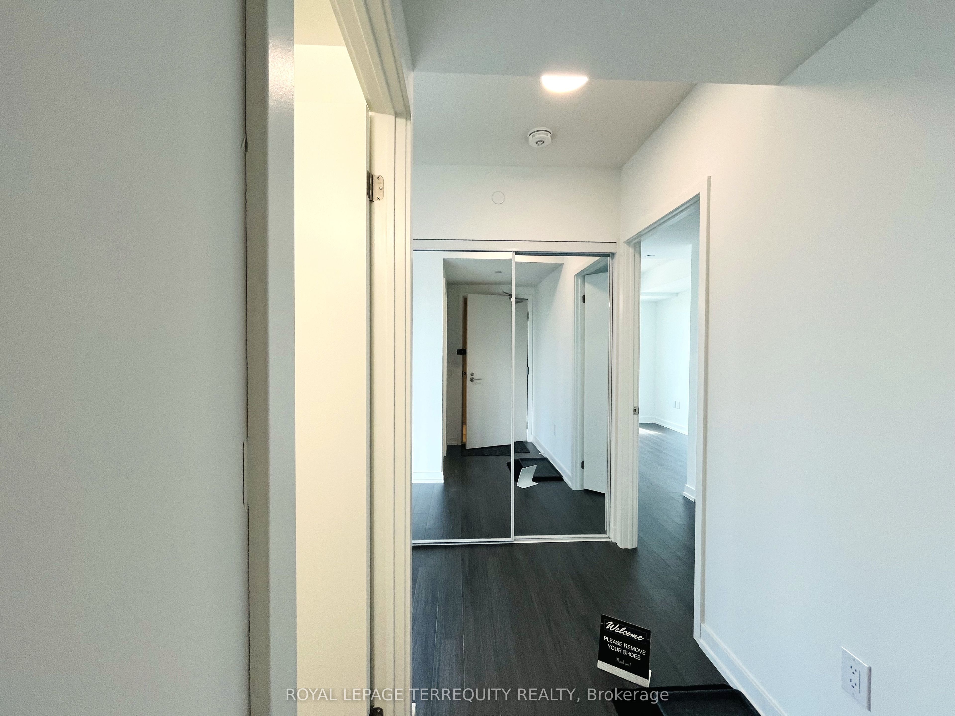 4010 Eglinton Avenue W 1015, Toronto, ON M9A 0G5 photo 4