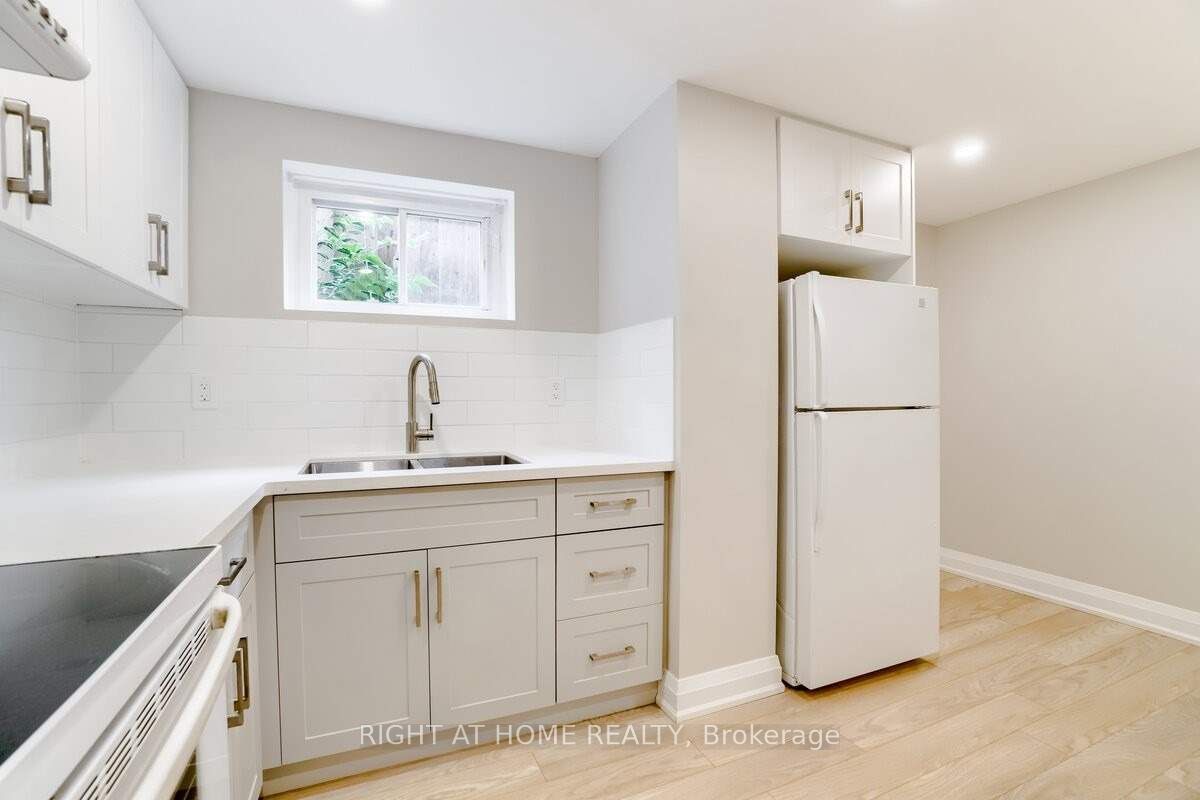 87 Cordella Avenue Basement, Toronto, ON M6N 2J8 photo 5