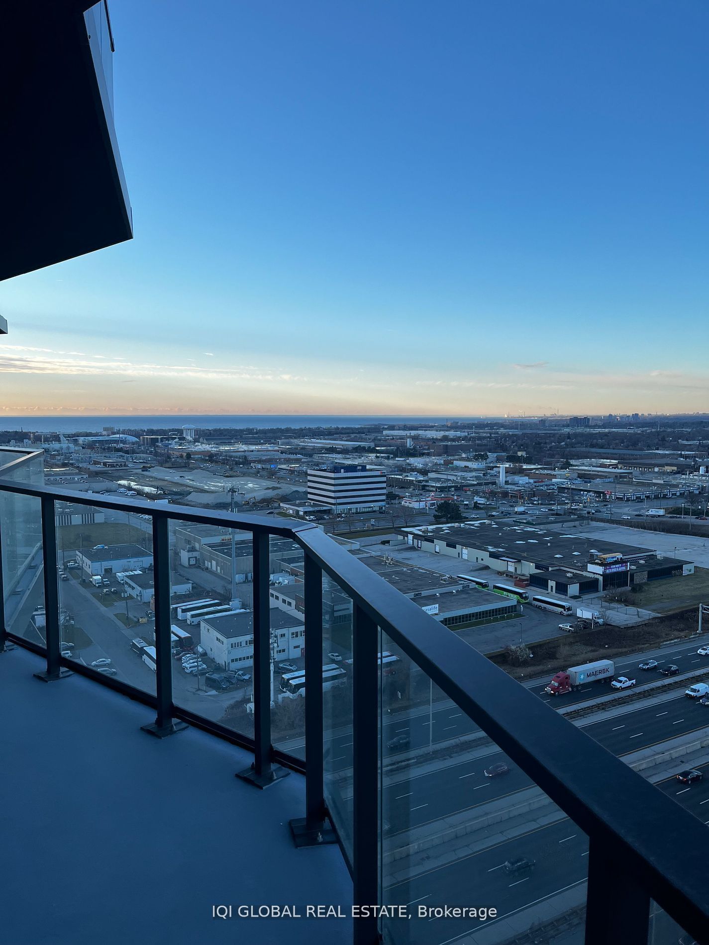 36 Zorra Street 1910, Toronto, ON M8Z 0G5 photo 5