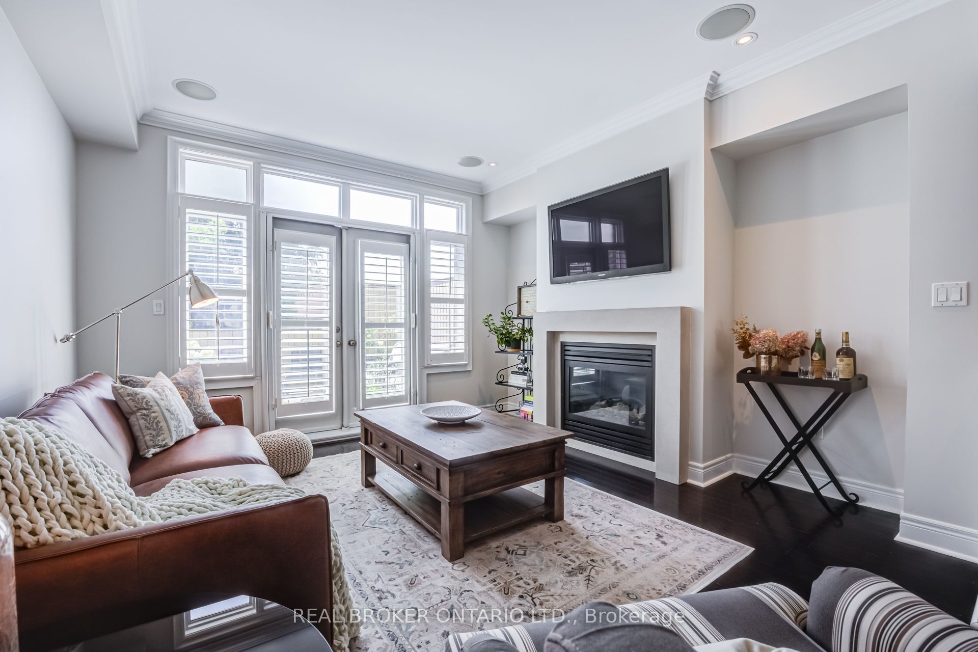 39 Ruby Lang Lane, Toronto, ON M8Z 0B8 photo 2