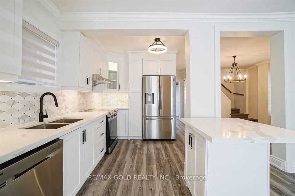4 Adamson Street S, Halton Hills, ON L0P 0A2
